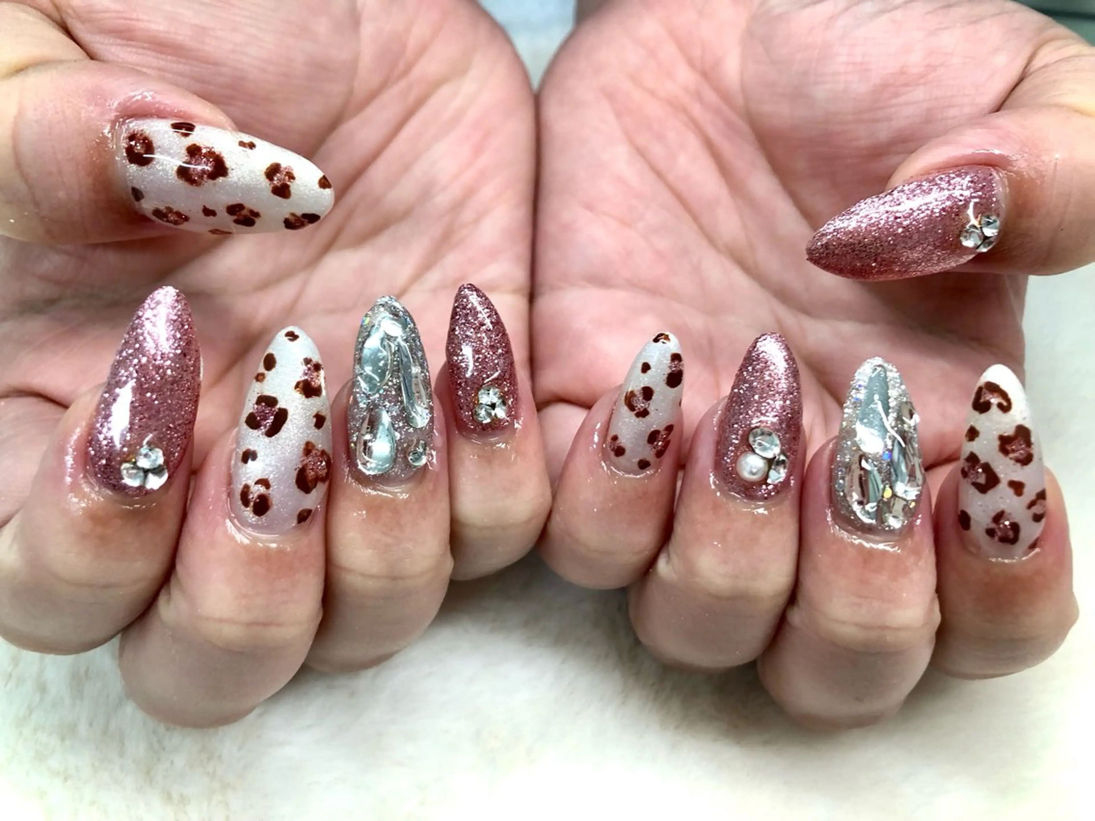 ネイル ガーリー Epokku ネイルサロンのネイルデザイン