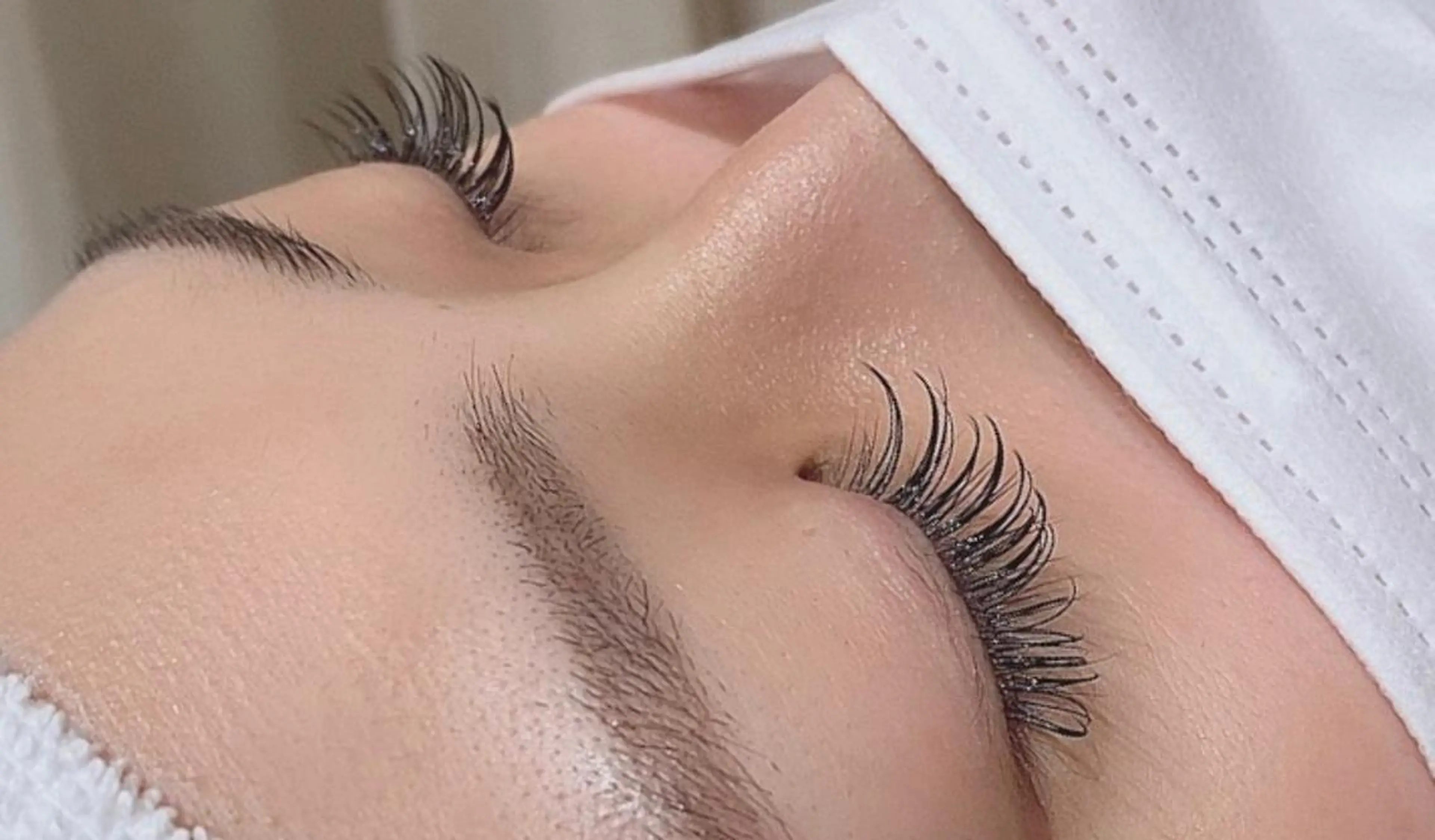 マツエク・マツパ 田上 (たのうえ)のヘアスタイル