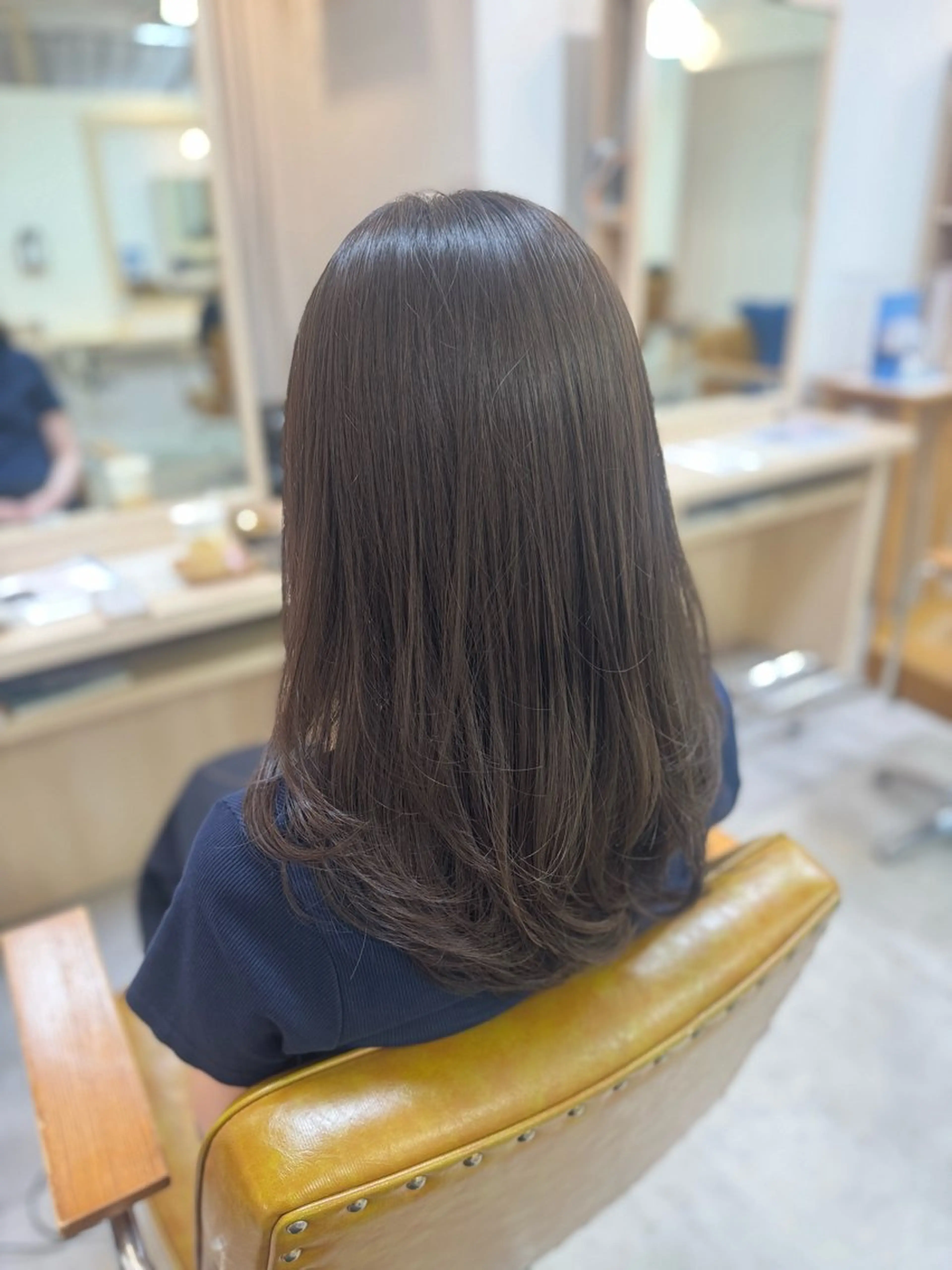 セミロング 金山/レイヤー カット/Hikariのヘアスタイル