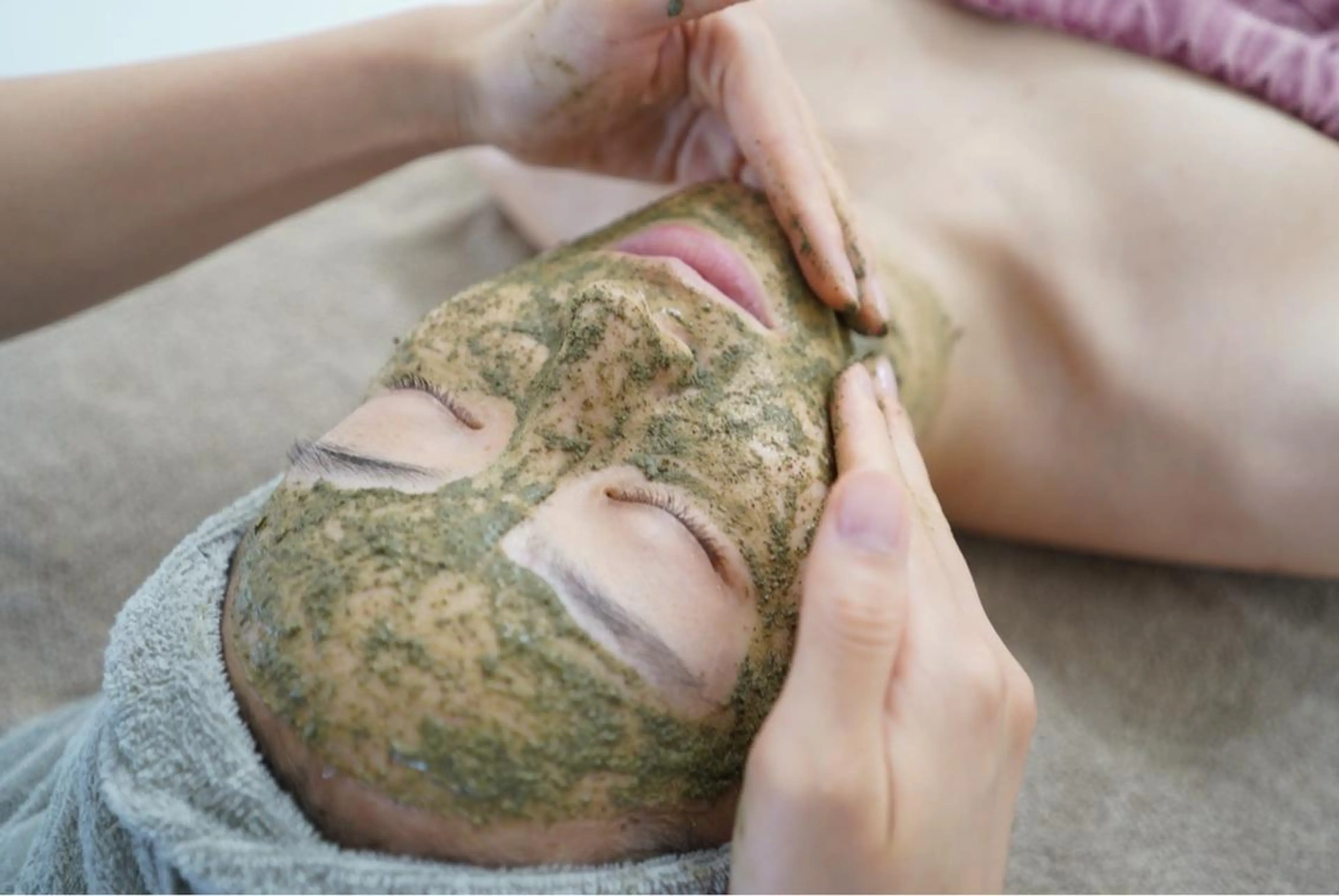 【AI肌診断付き】肌質改善🌼REVIハーブピーリングの写真