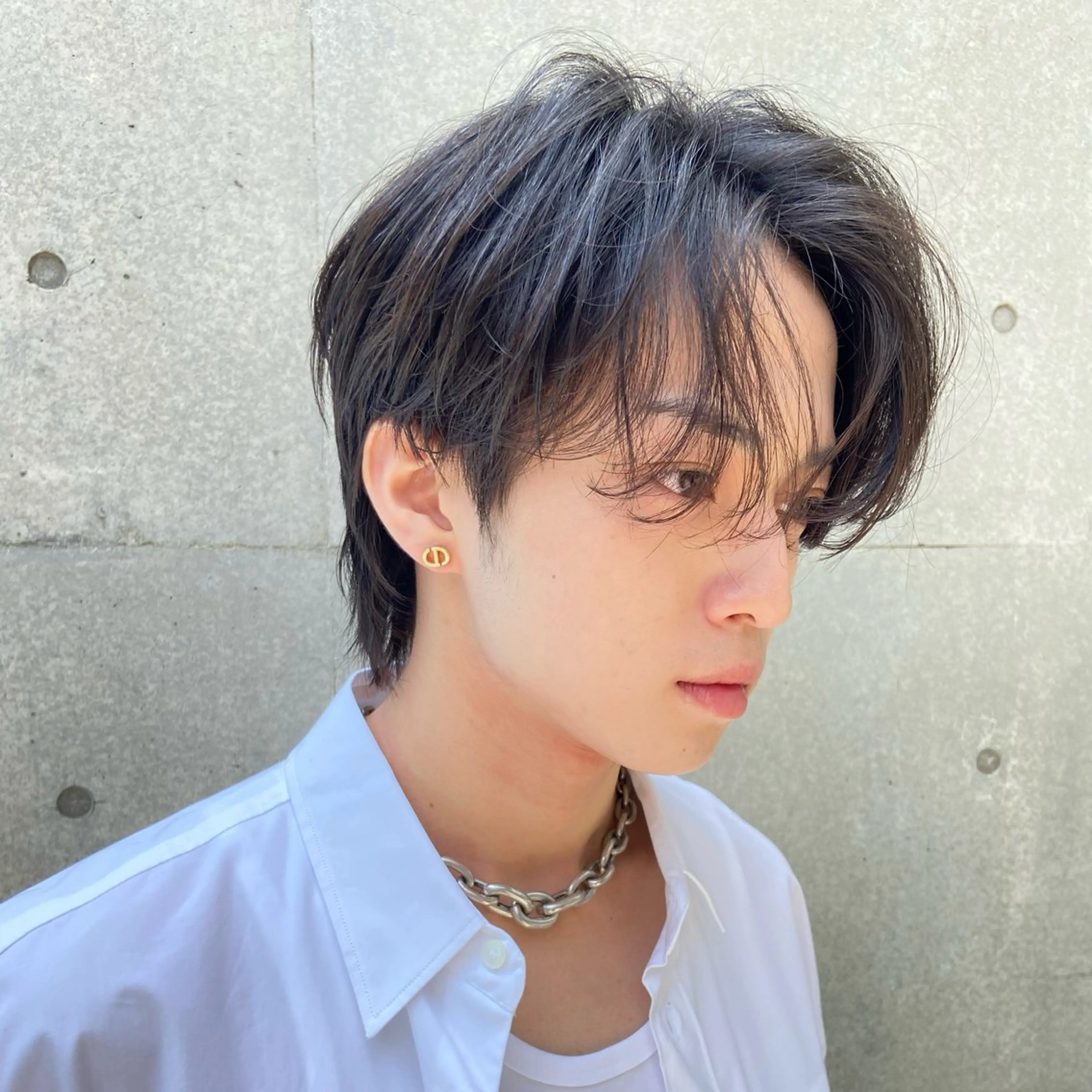 メンズ センターパート コンマヘア メンズデザインカット ダウンパーマ フェザーパーマ カット パーマ ヘアセット 表参道フェザーパーマ ニュアンスパーマのヘアスタイル