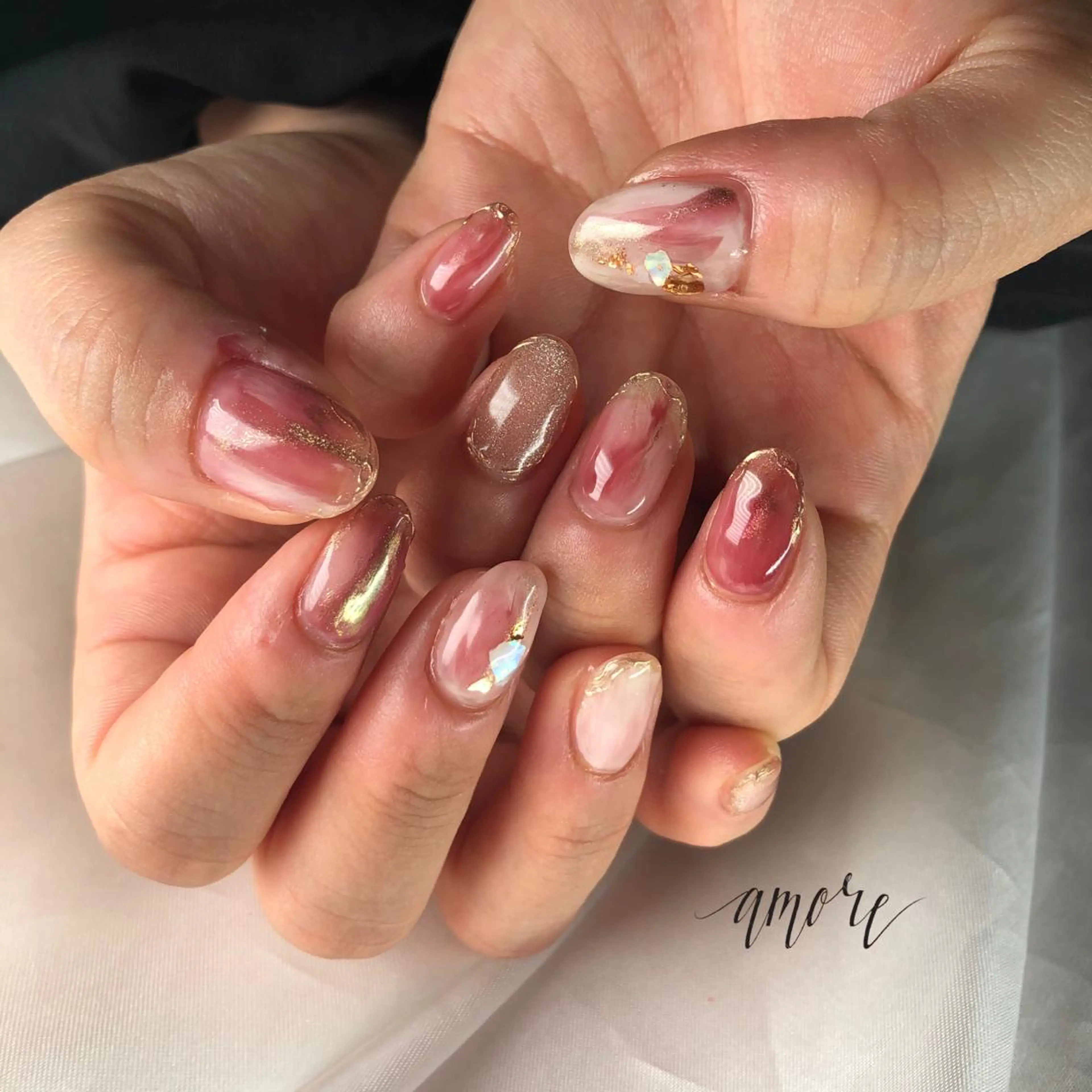 ネイル ジェルネイル 氷ネイル・うるうるネイル キラキラネイル マグネットネイル ミラーネイル You kyehwaのネイルデザイン