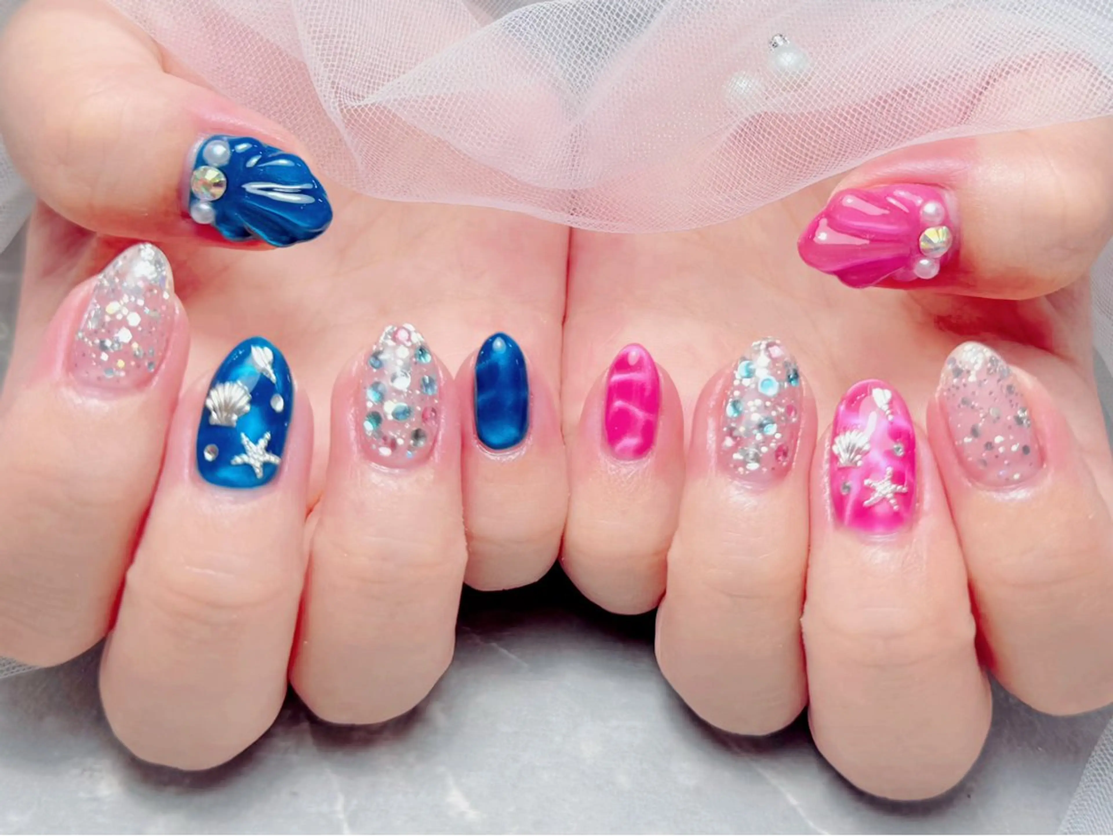 ネイル マジックミラー所属・マジック ミラーのネイルデザイン