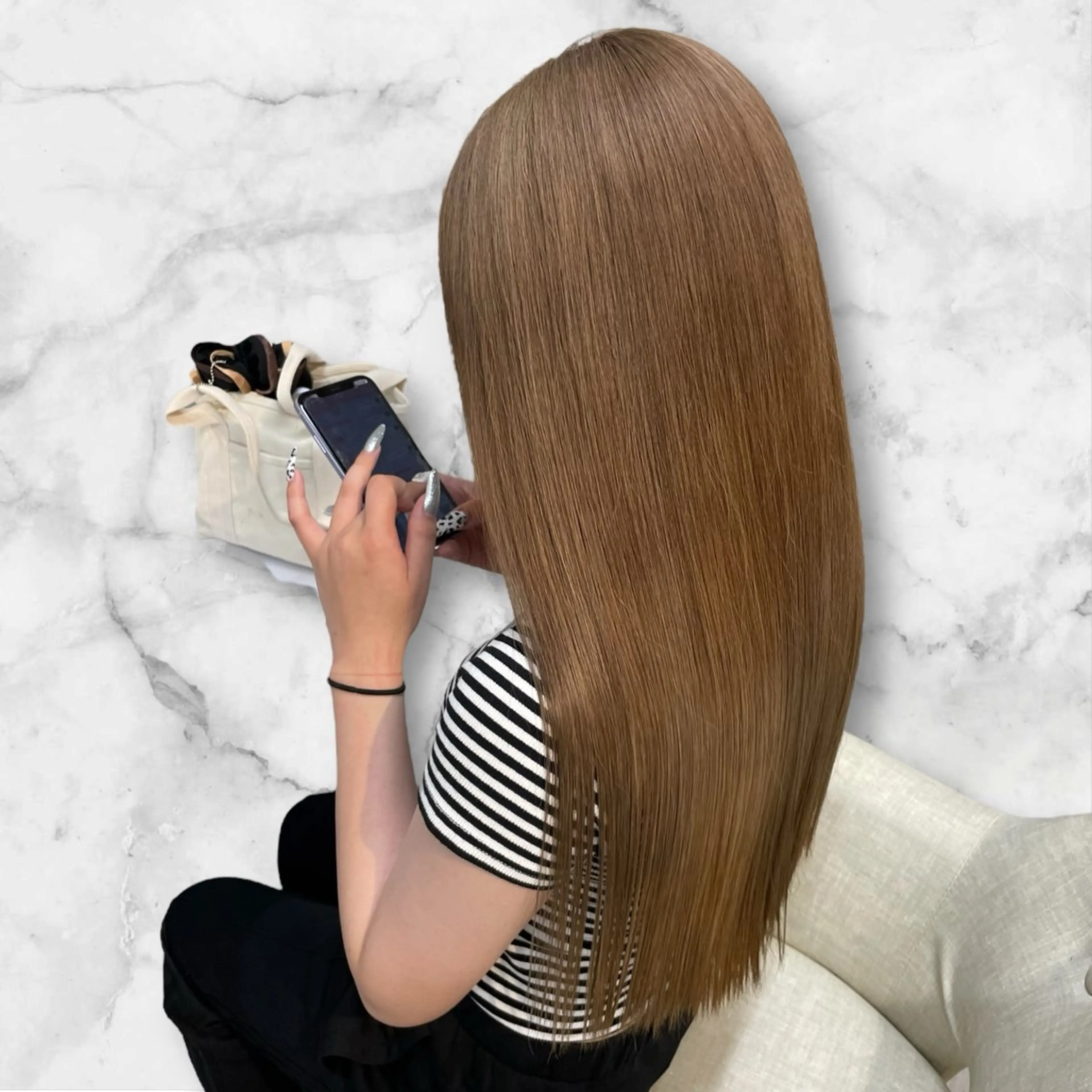 ロング カラー ベージュカラー ブリーチ ヘアカラー セルバ所属・HIRORO ブリーチ/ハイトーンのヘアスタイル