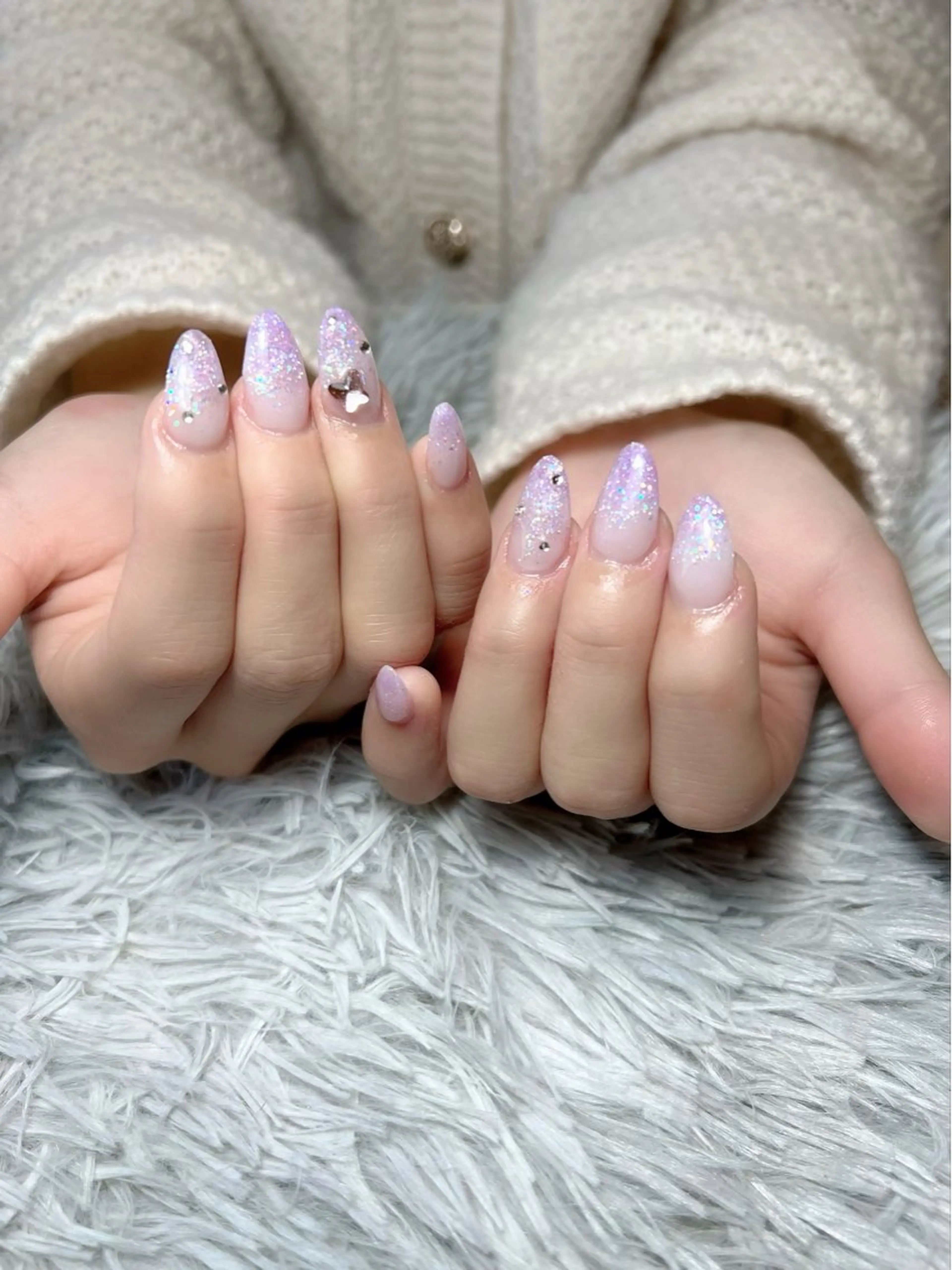 ネイル ラメ(グリッター) ラメグラデーション スカルプネイル ショートネイル ハンドネイル シェヌネイル JURAのネイルデザイン