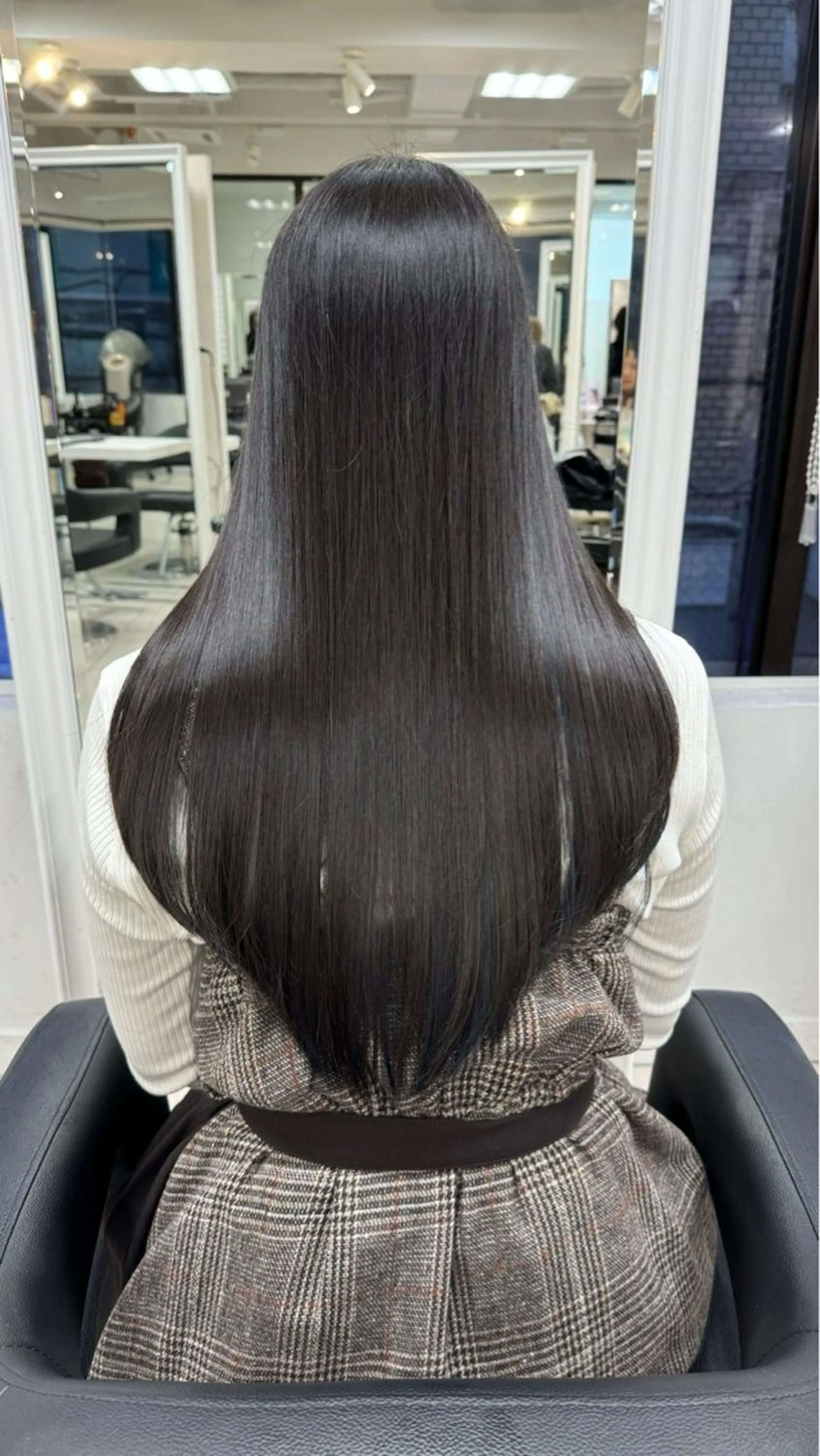 🦋美髪ストレート✖️似合わせカット🦋💎絹髪のような柔らかい仕上がりに💎【吉祥寺/縮毛矯正】【ミニモ限定】の写真
