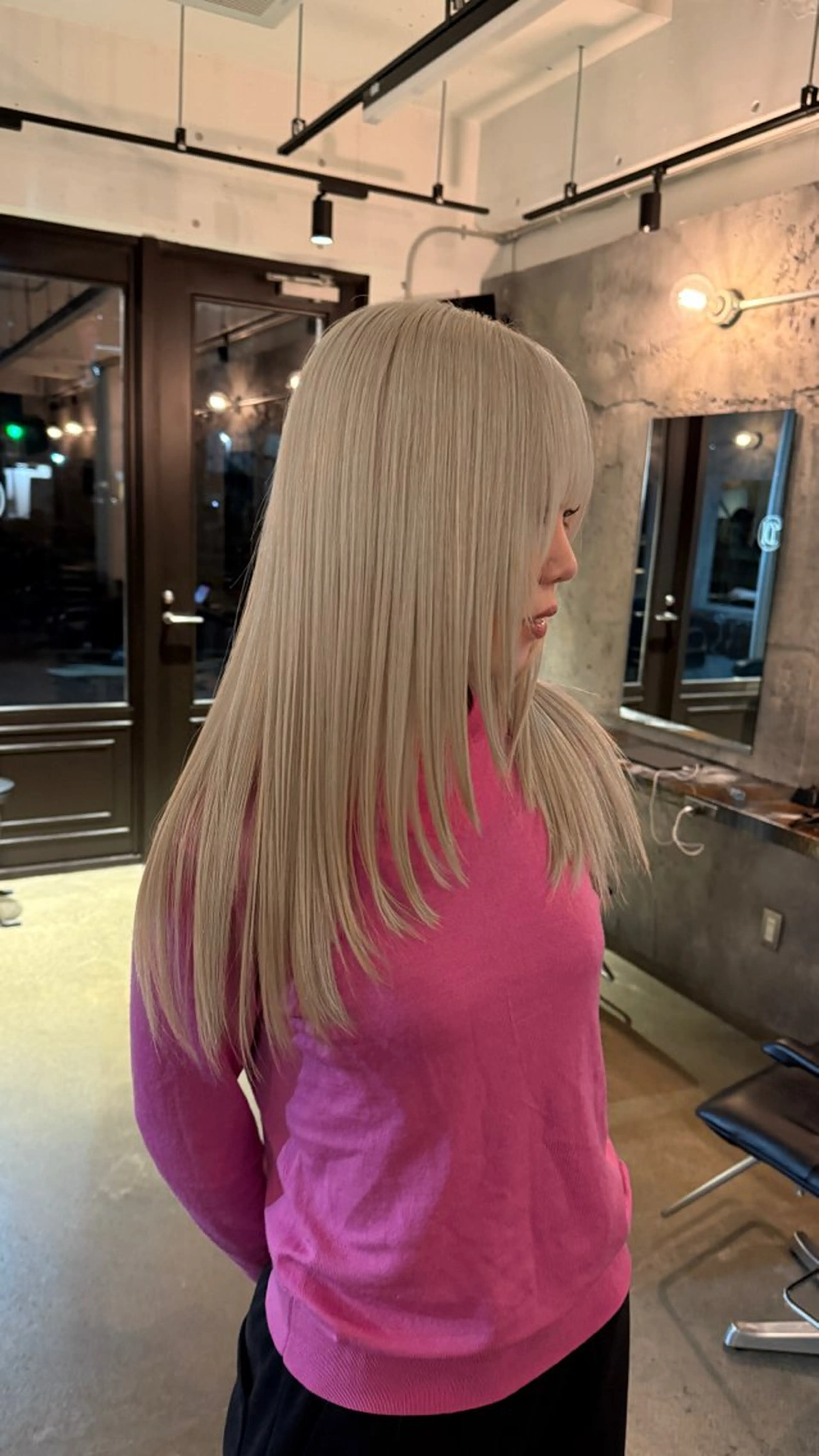 ロング カラー ブリーチ KAHO ☆のヘアスタイル