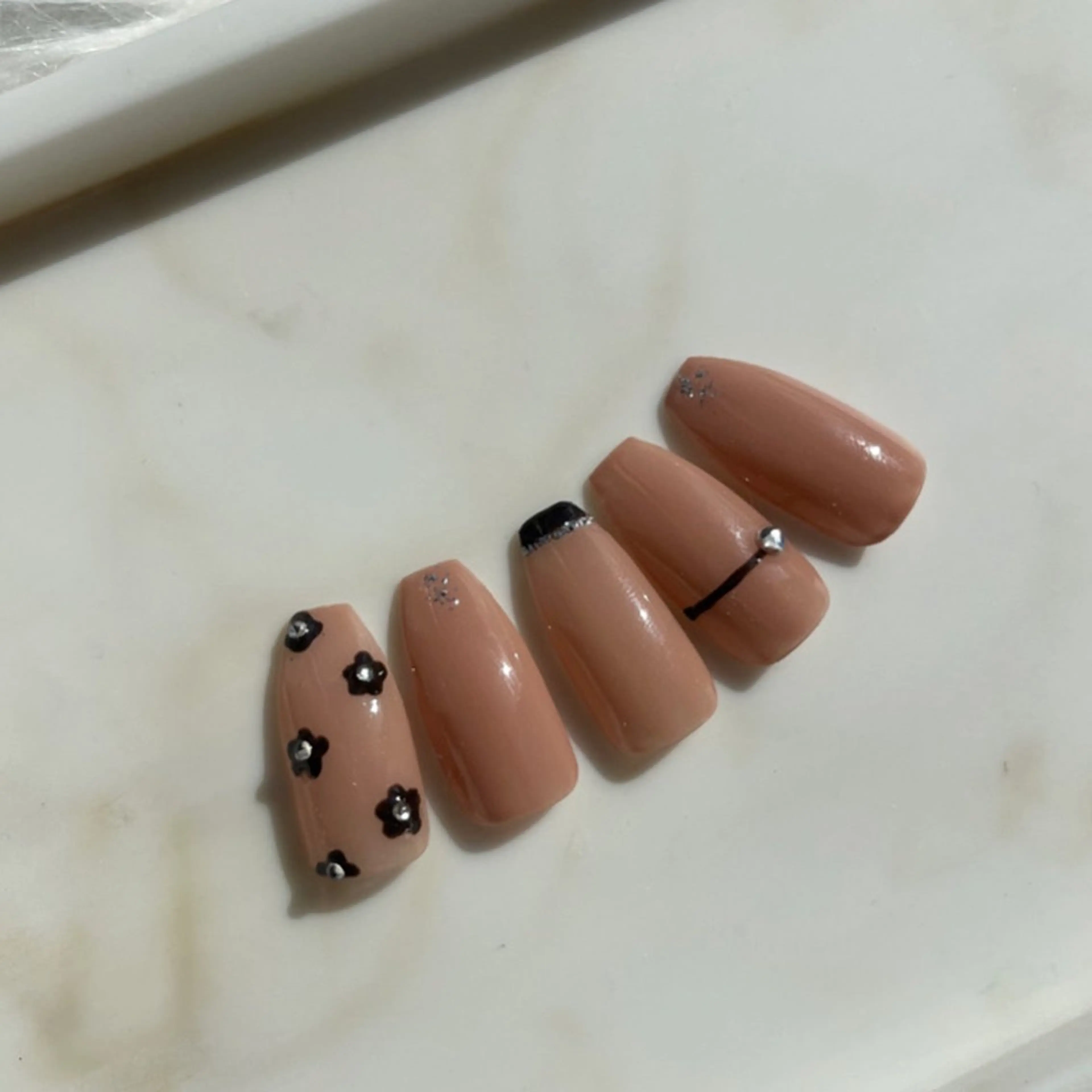 ネイル ハンドネイル SALON DOUDOUのネイルデザイン