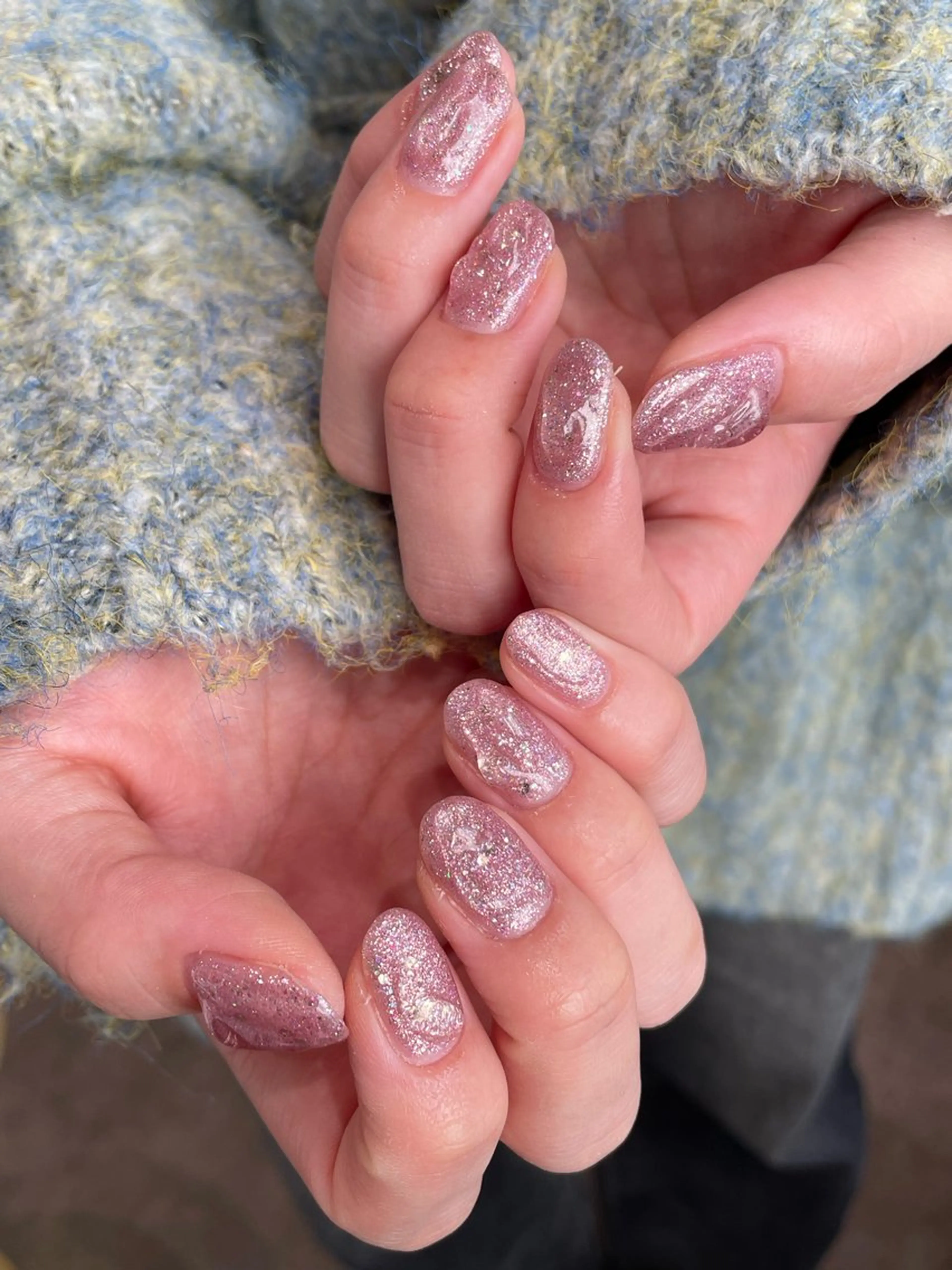 ネイル フラッシュネイル ラメ(グリッター) ハンドネイル ナチュラル透明感🌱 小山美樹子のヘアスタイル