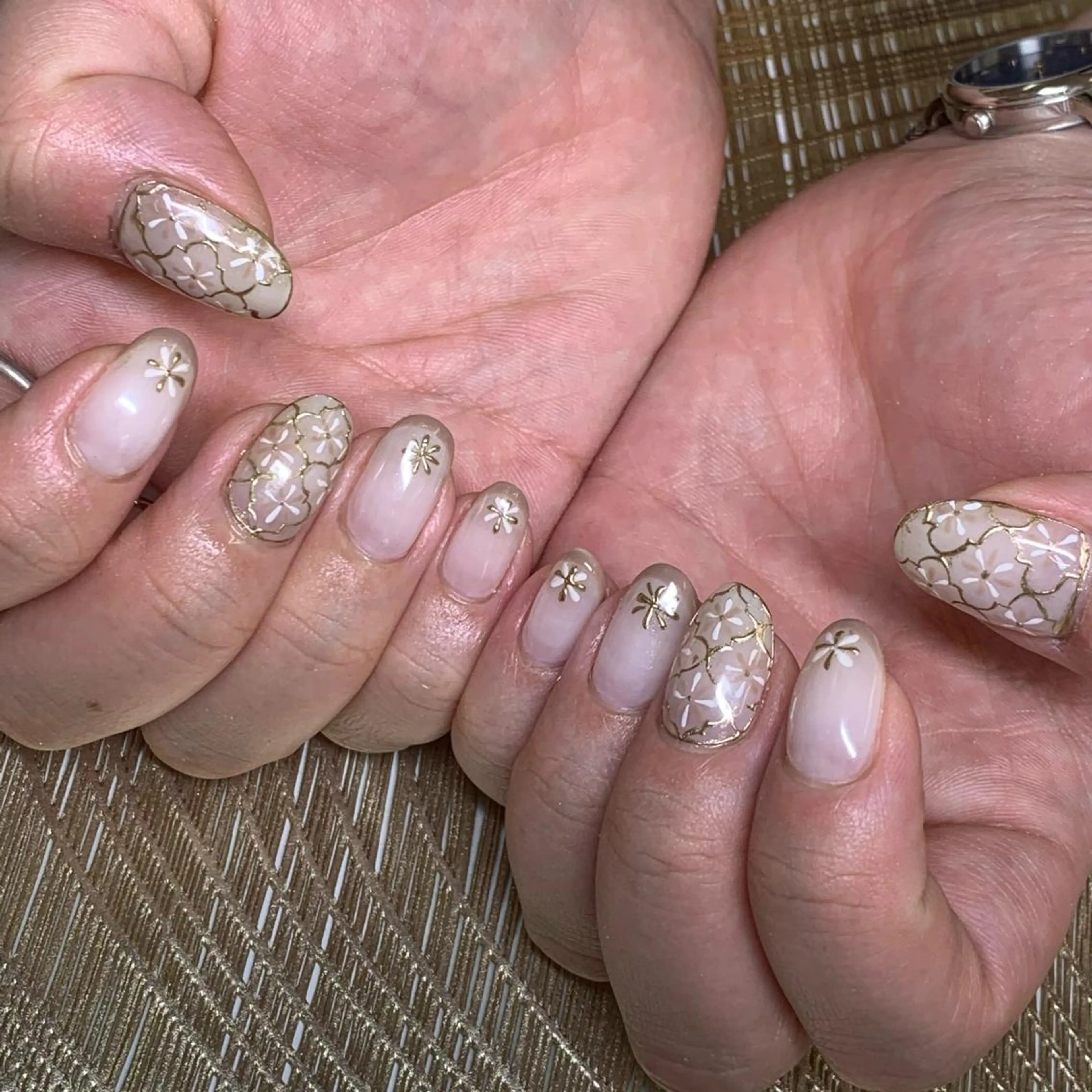 ネイル ハンドネイル καρδιά -ｶﾙﾃﾞｨｱ-のネイルデザイン