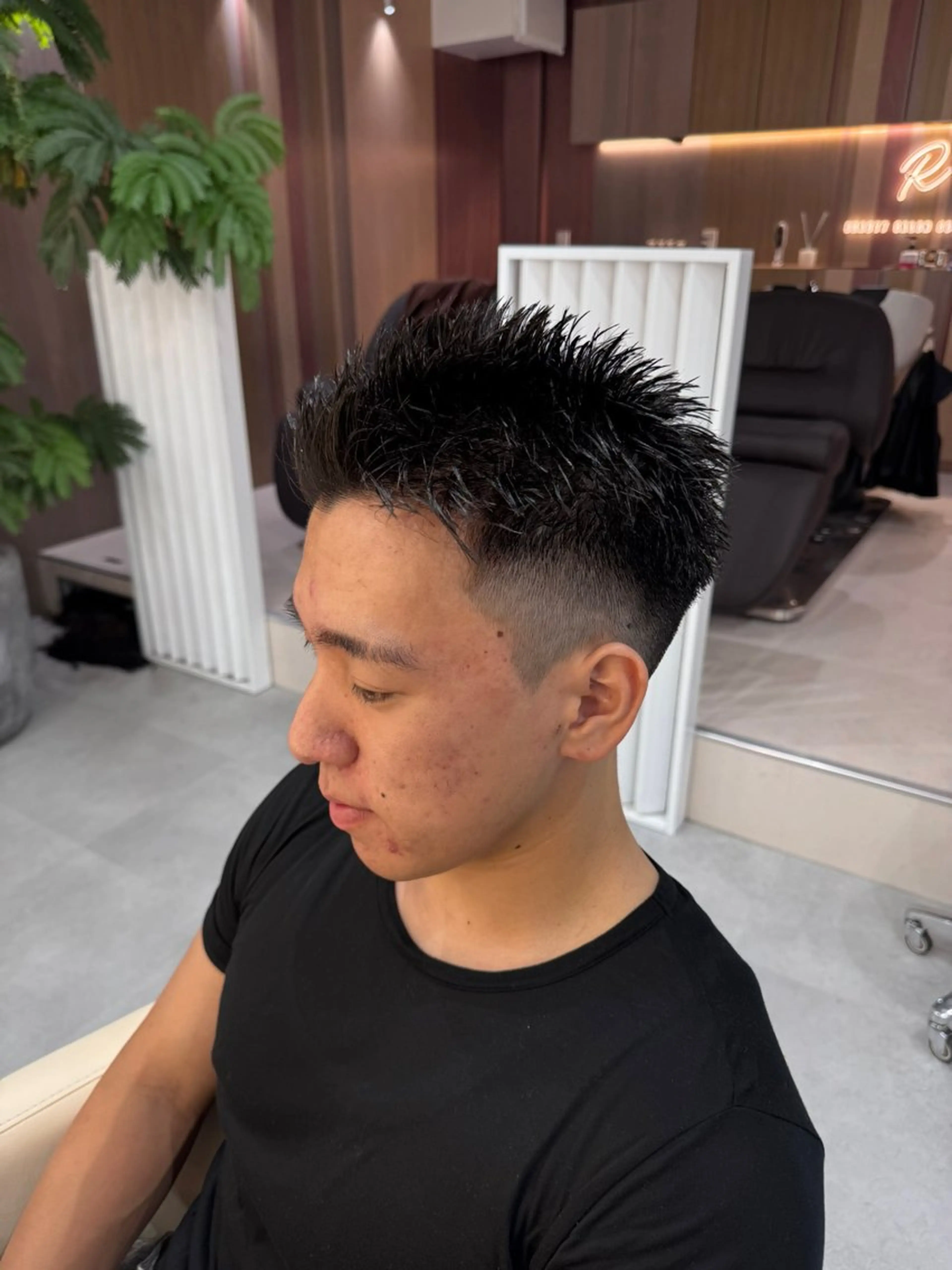 ショート メンズ R/🤎 パーマ＆ブリーチ🔥のヘアスタイル