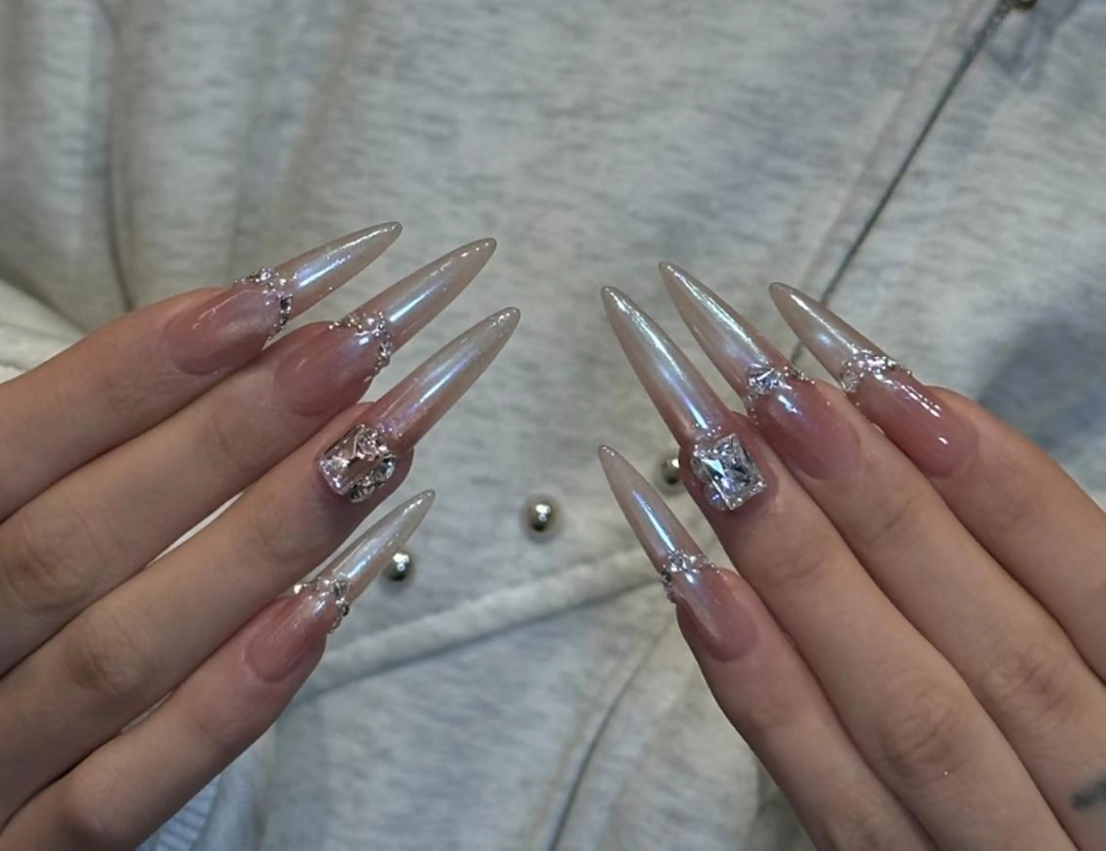 ネイル ハンドネイル 🎀 NaNa_nailのネイルデザイン