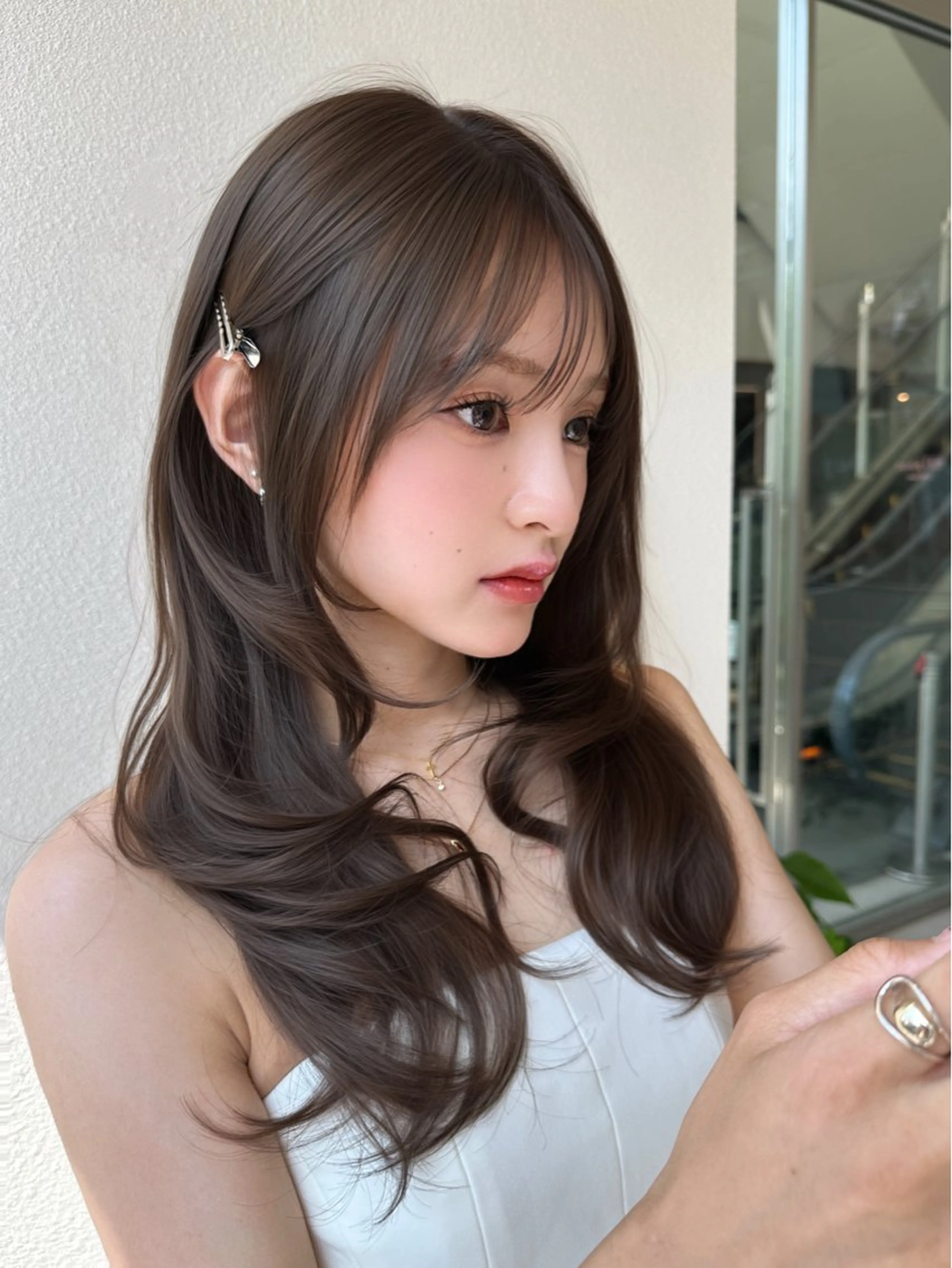 ロング スズキ マユウのヘアスタイル