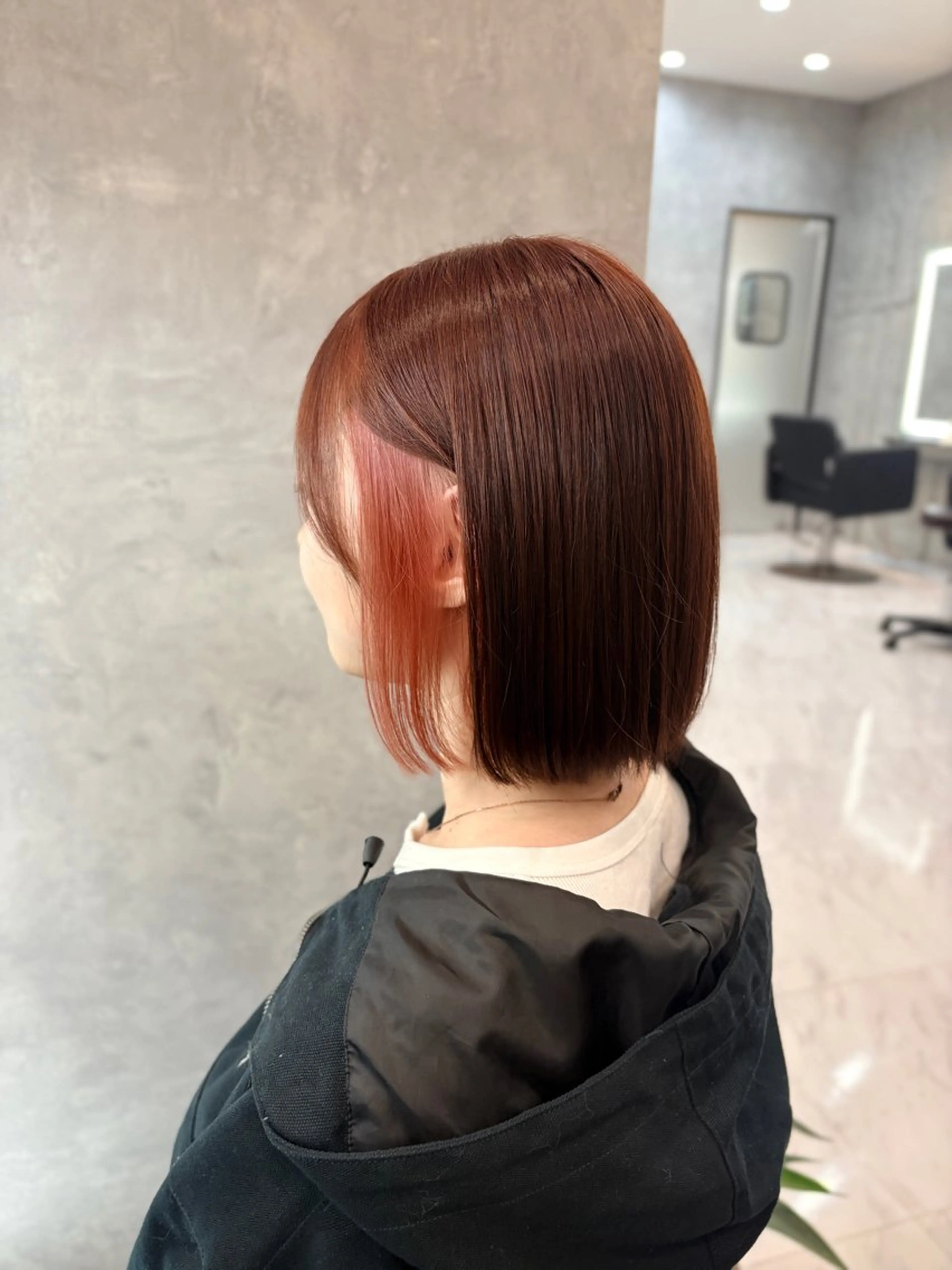 ミディアム レイヤー/ハイトーン 🫧レンのヘアスタイル