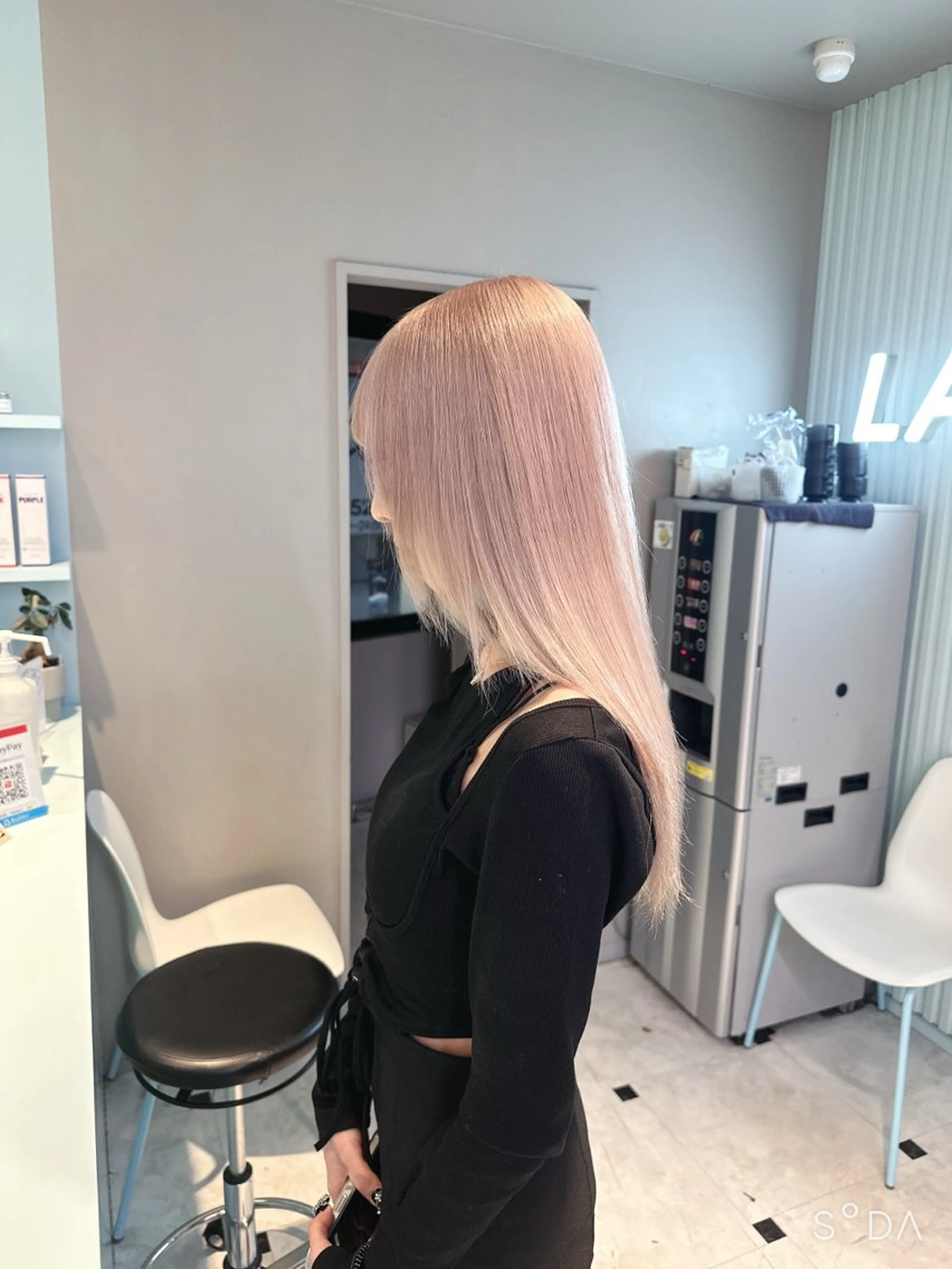 ロング カラー 🪄池袋ハイトーン 🪄ブリーチカラーのヘアスタイル