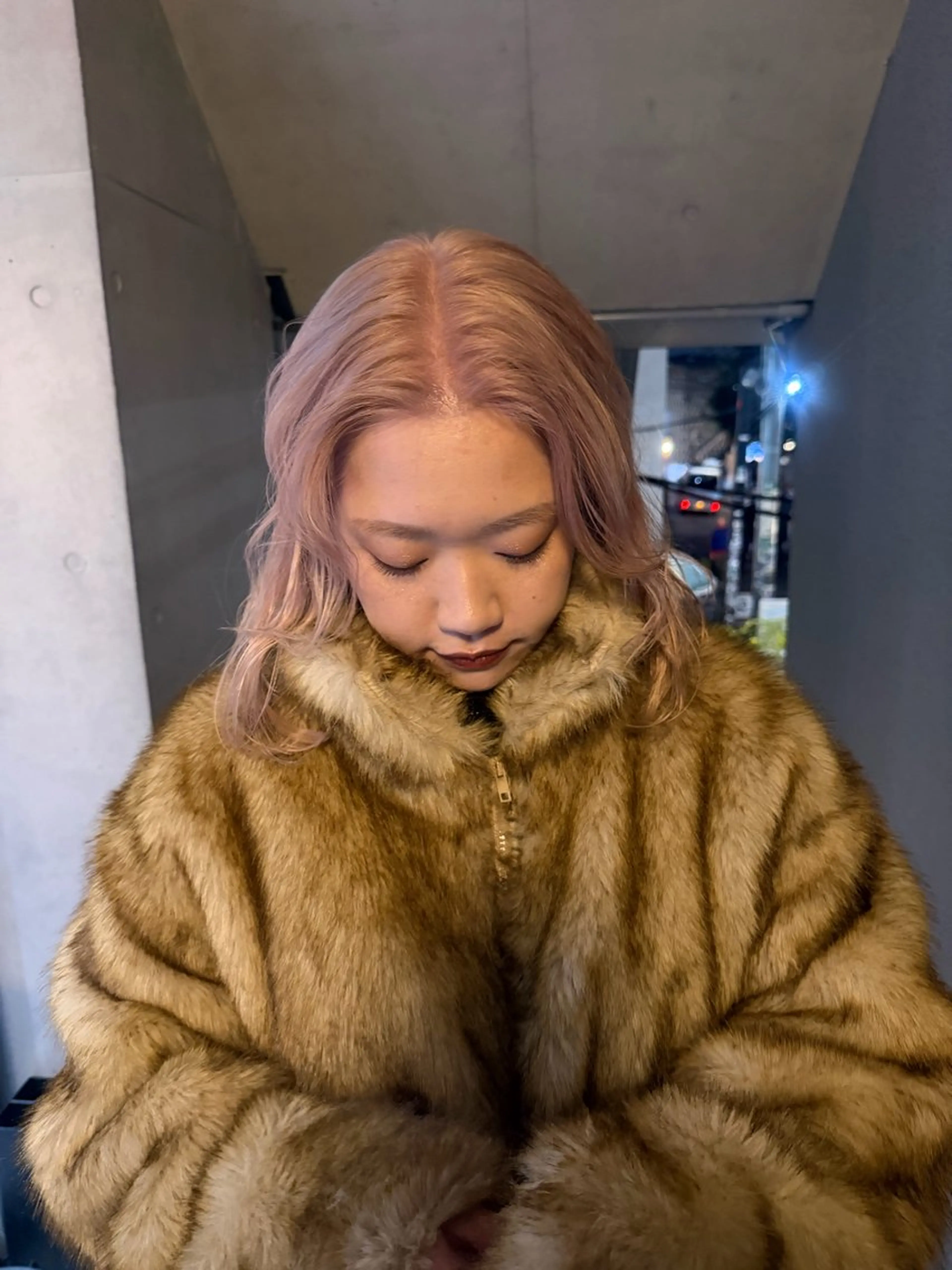 カラー ベージュカラー ブリーチ ホワイトベージュ カット ヘアカラー トリートメント ミルクティーベージュ ブリーチ🖤サヤカのヘアスタイル