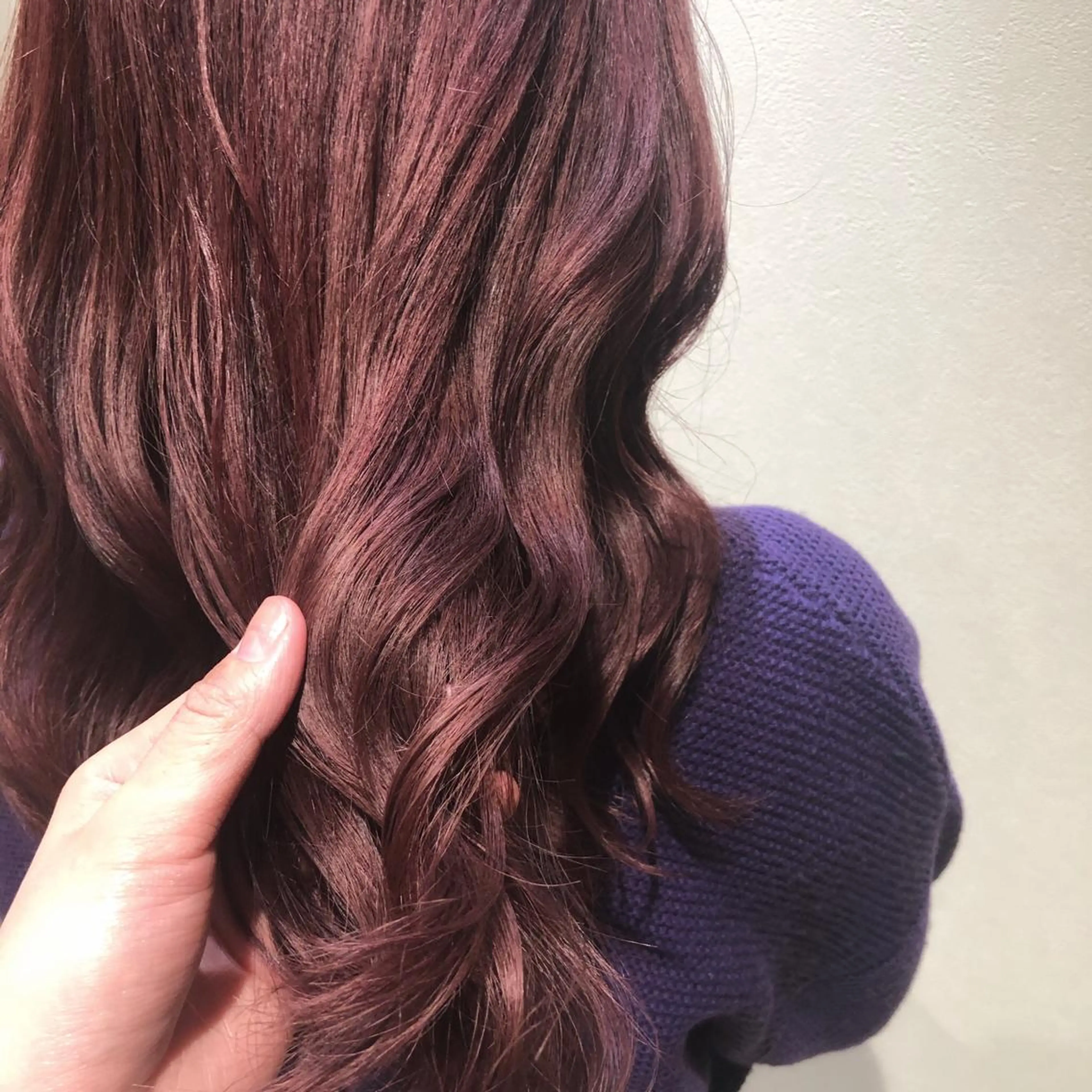 カラー ブリーチ Ling K所属・古川 華那のヘアスタイル