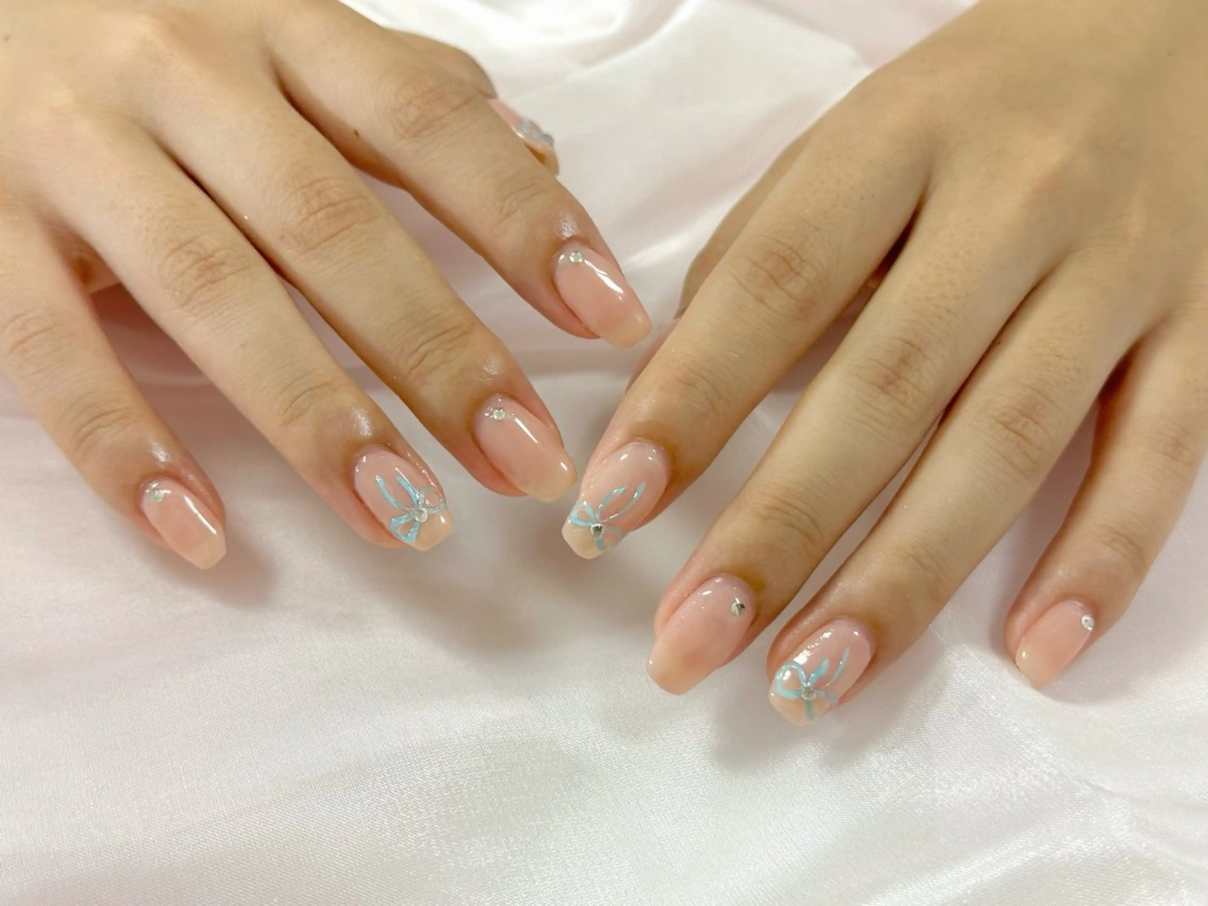 ネイル ハンドネイル ハンドケア 🍑 momo_nailのネイルデザイン