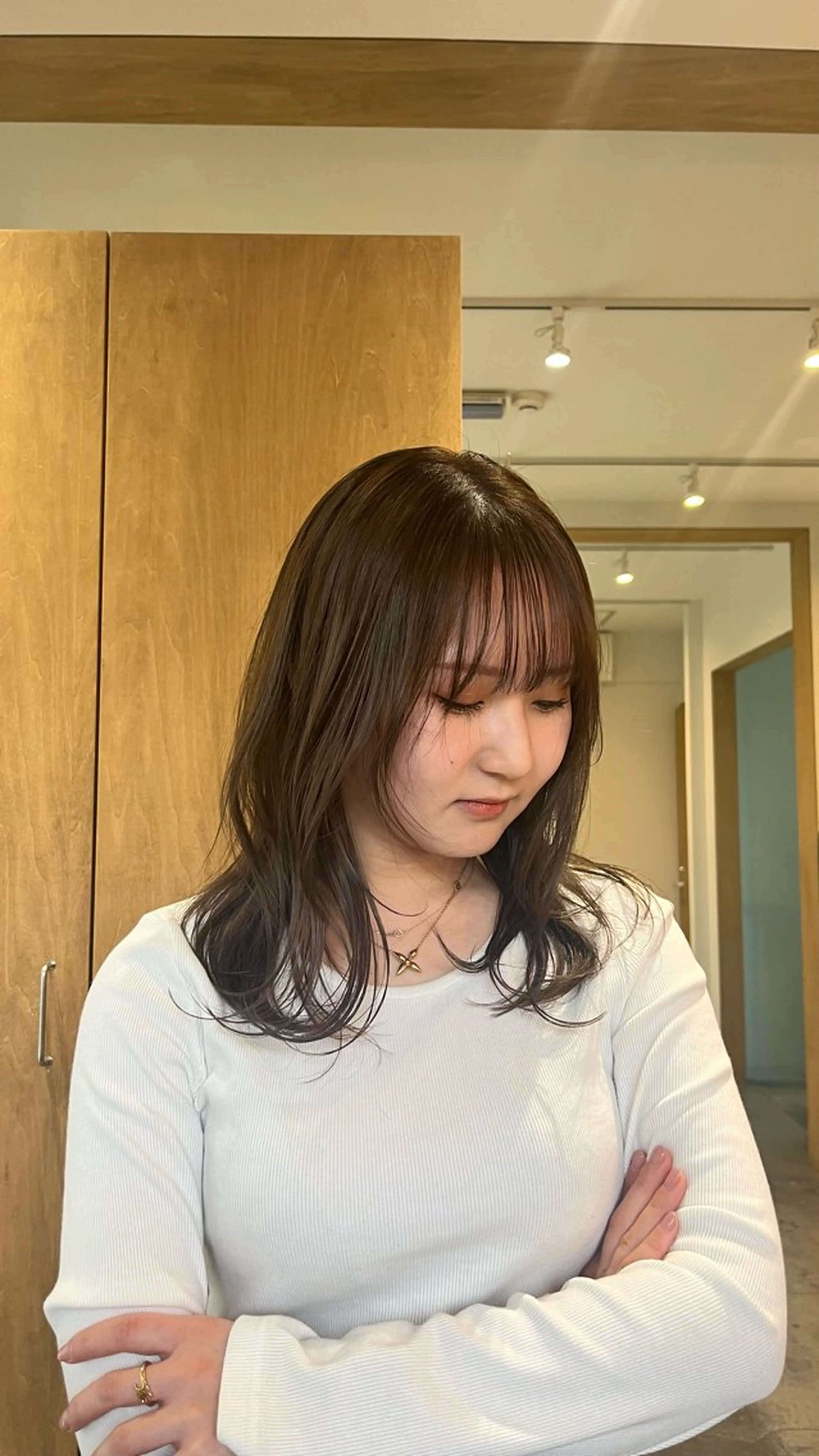 カラー YUI／レイヤー カット/透明感カラーのヘアスタイル