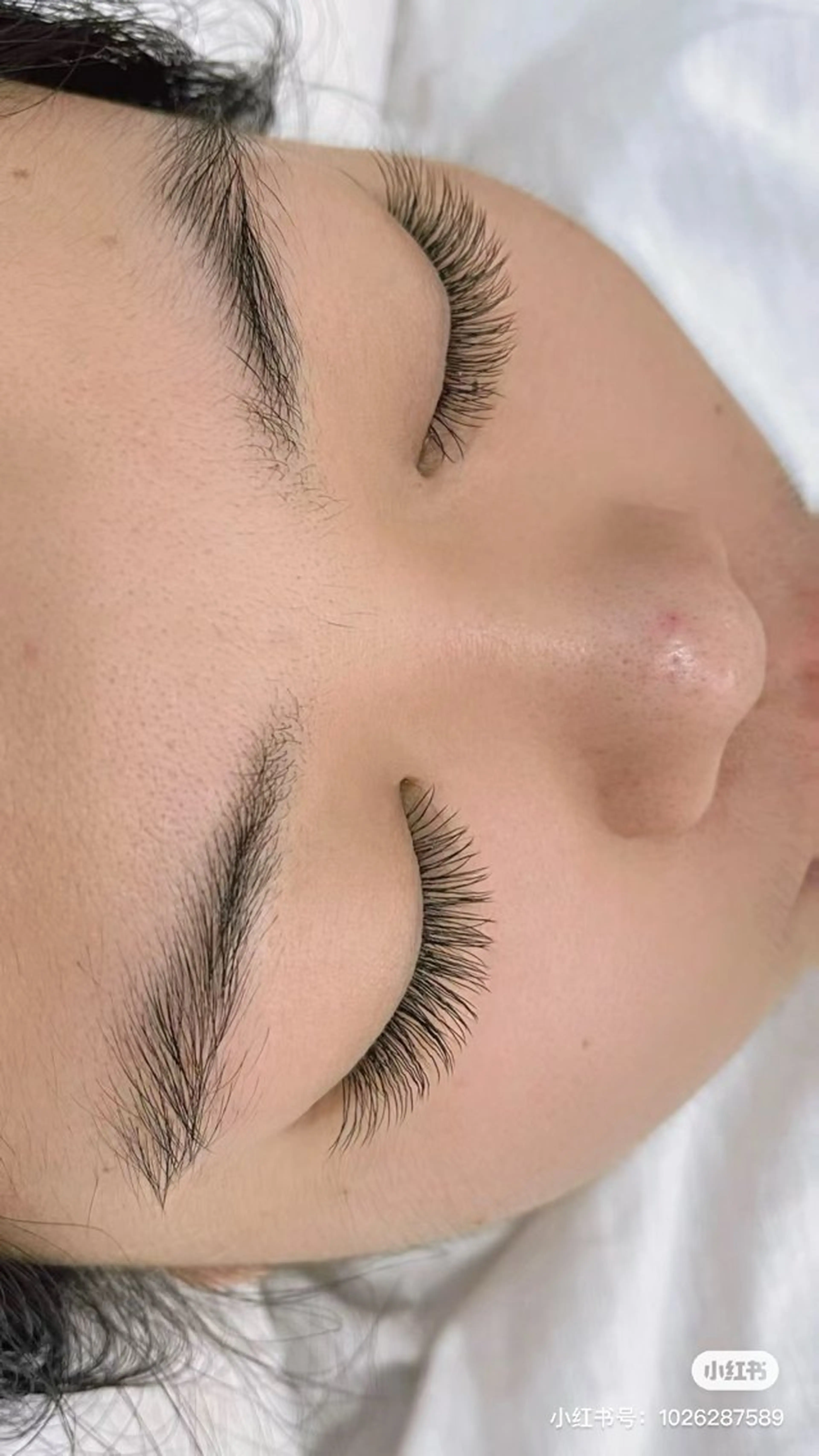 マツエク・マツパ 付け放題 バインドロック 束感まつ毛 フラットラッシュ ナチュラル ラッキーネイルサロン 西川口東口店のネイルデザイン