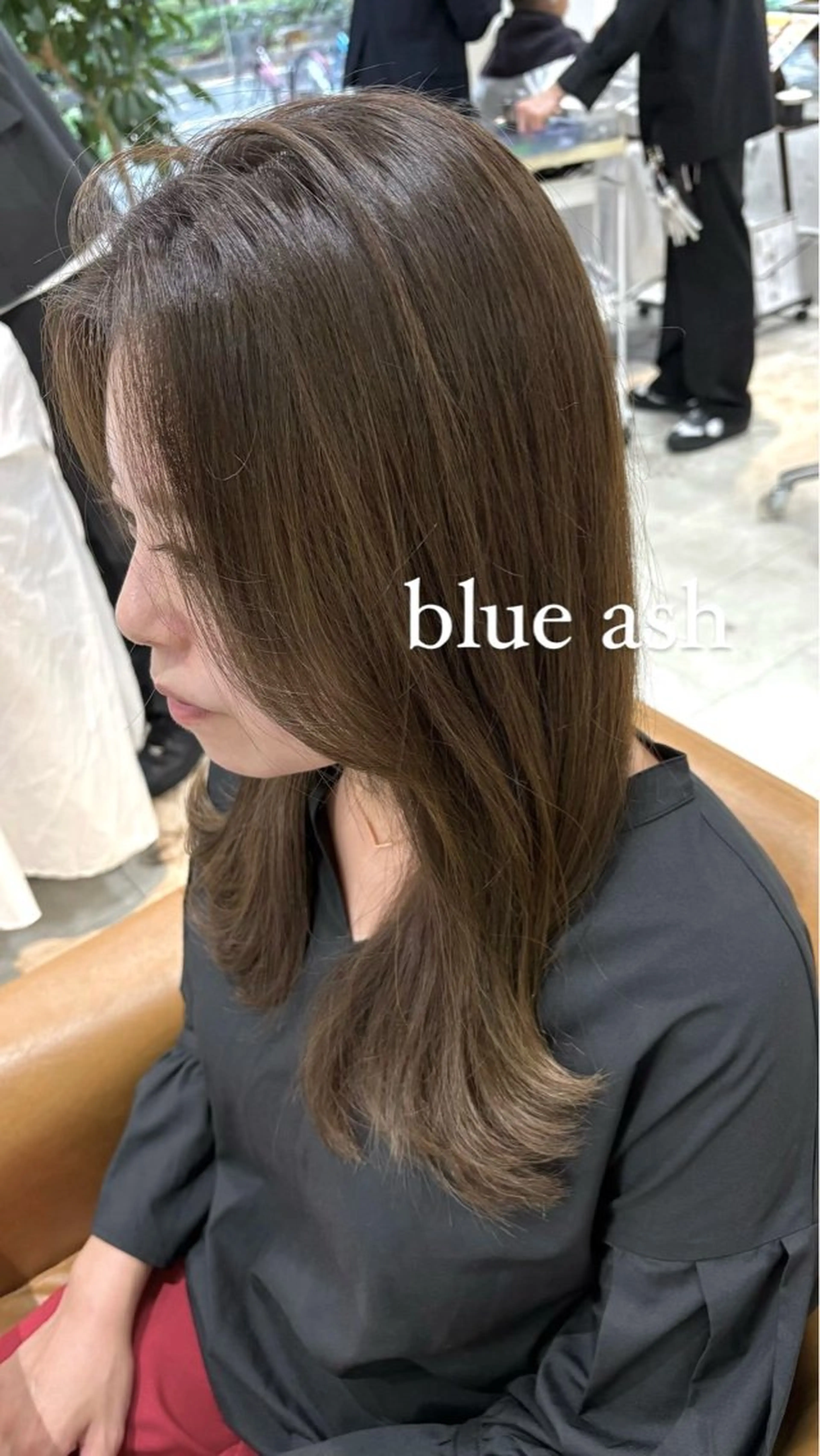 セミロング COCONA/ORO モデル様募集中のヘアスタイル