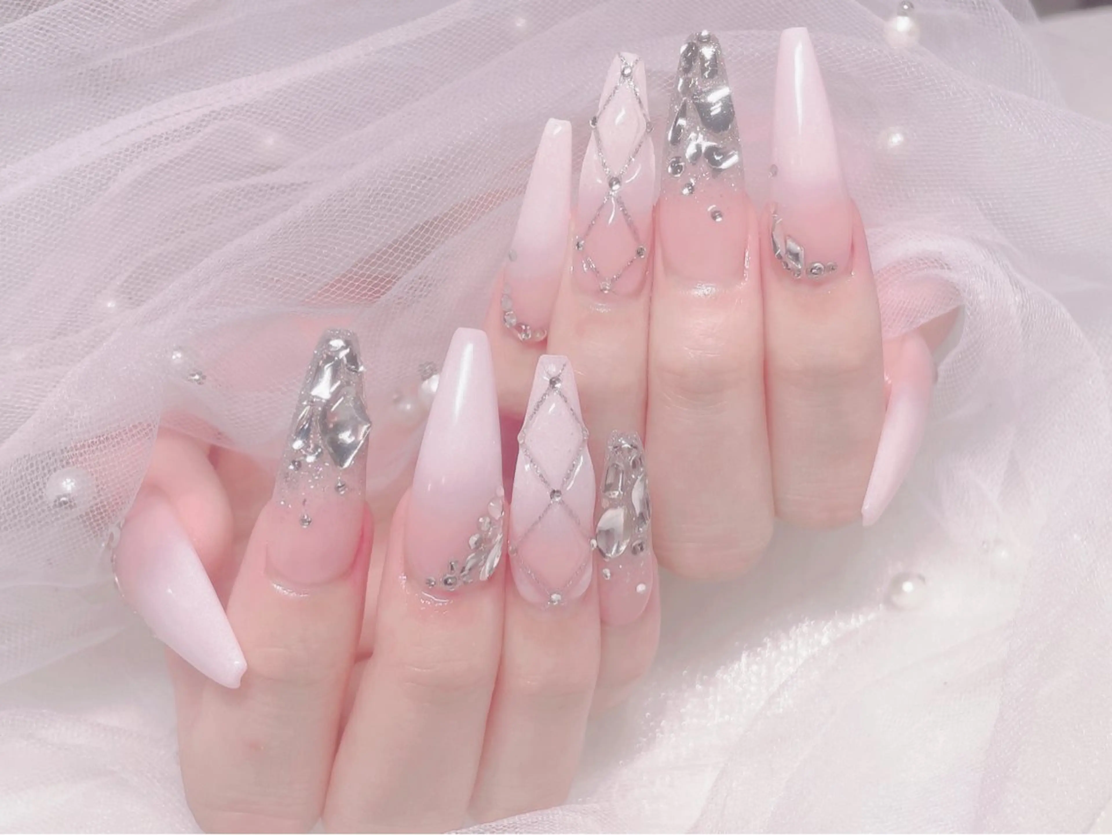 ネイル ハンドネイル ＬuＬu ネイルサロンのネイルデザイン