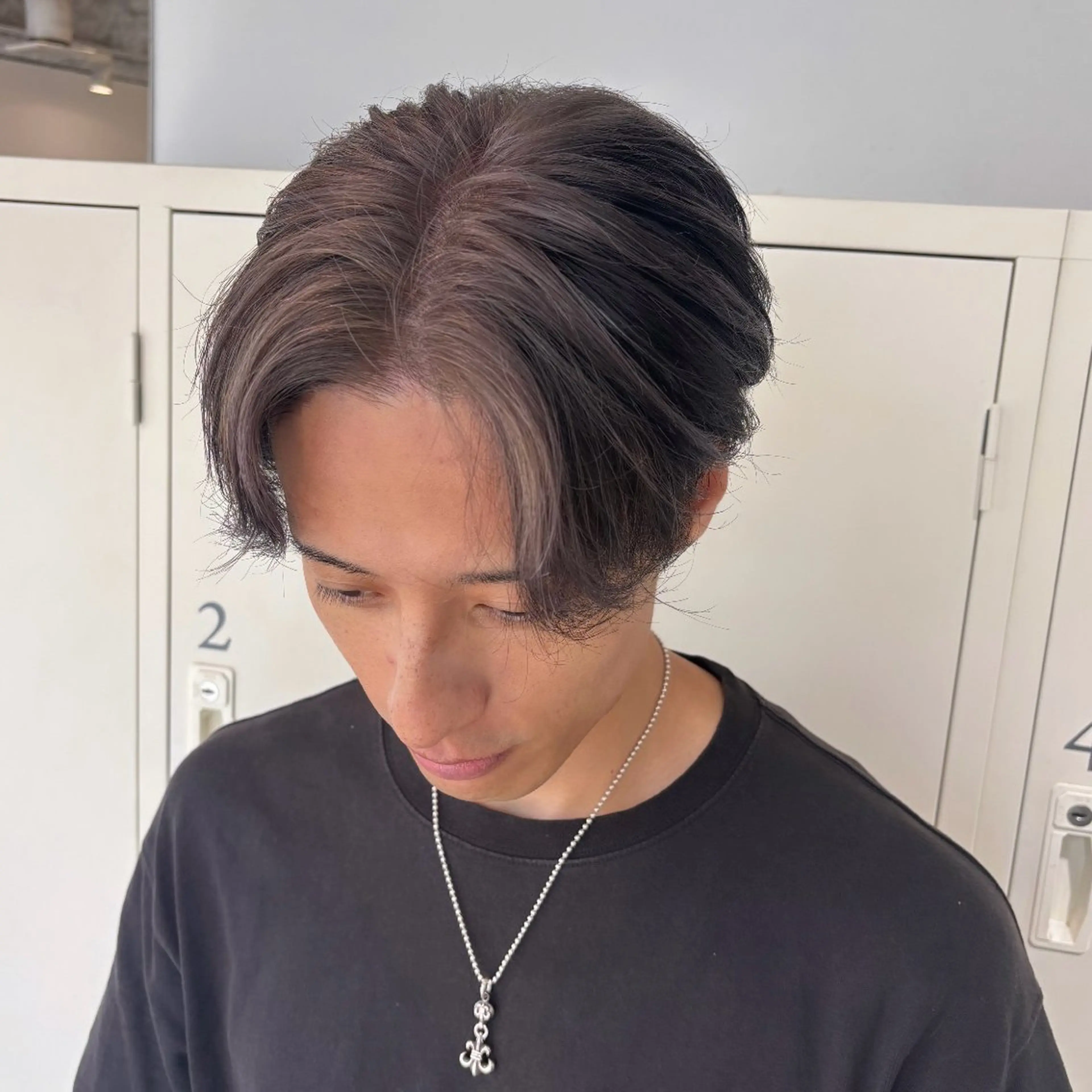 ショート カラー メンズ メンズブリーチ ブリーチ ヘアカラー トリートメント EIGHT ／SHU🩶のヘアスタイル