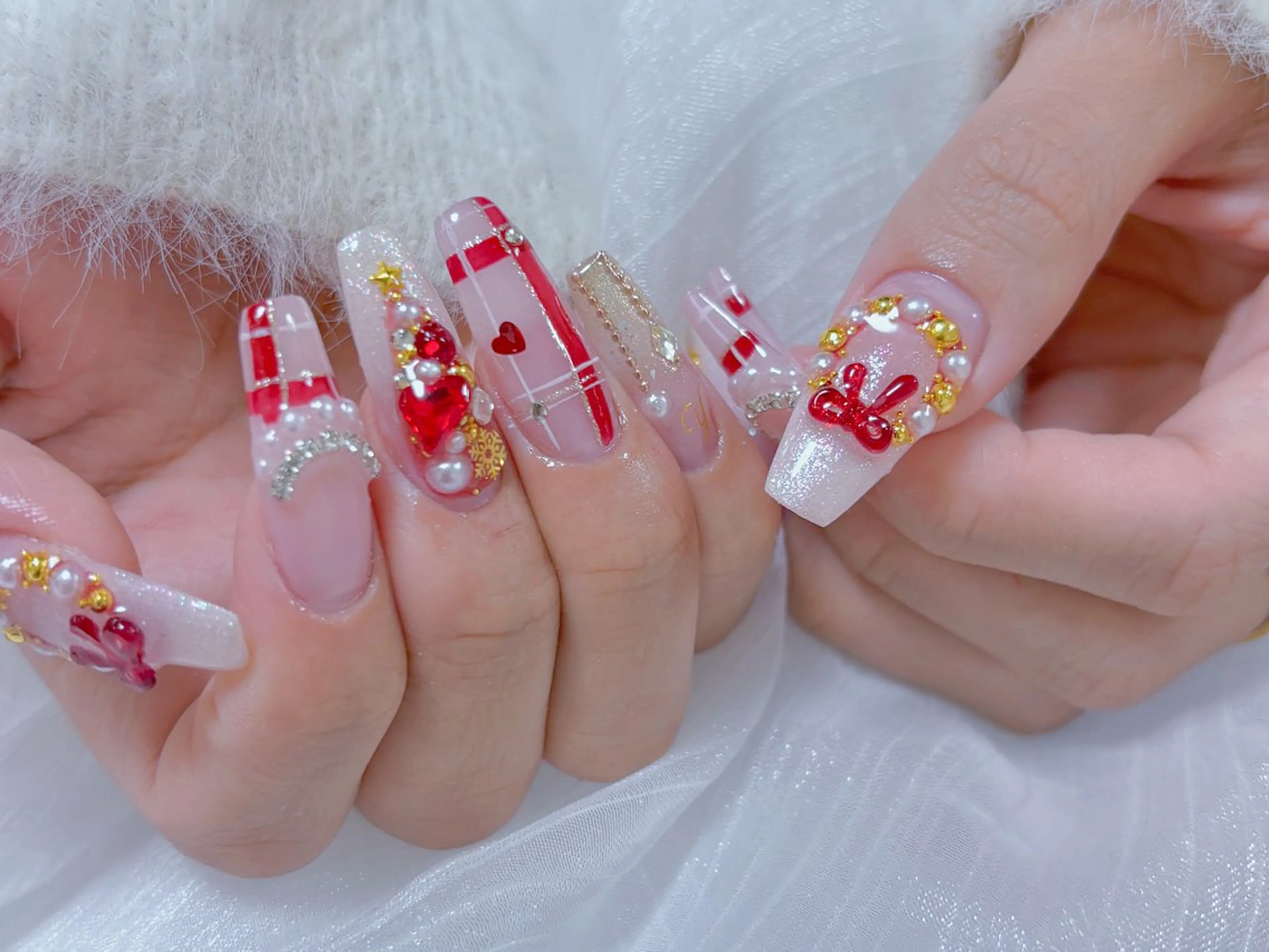 ネイル ネイルサロン エクラ 🌹【スカルプ専門】のネイルデザイン