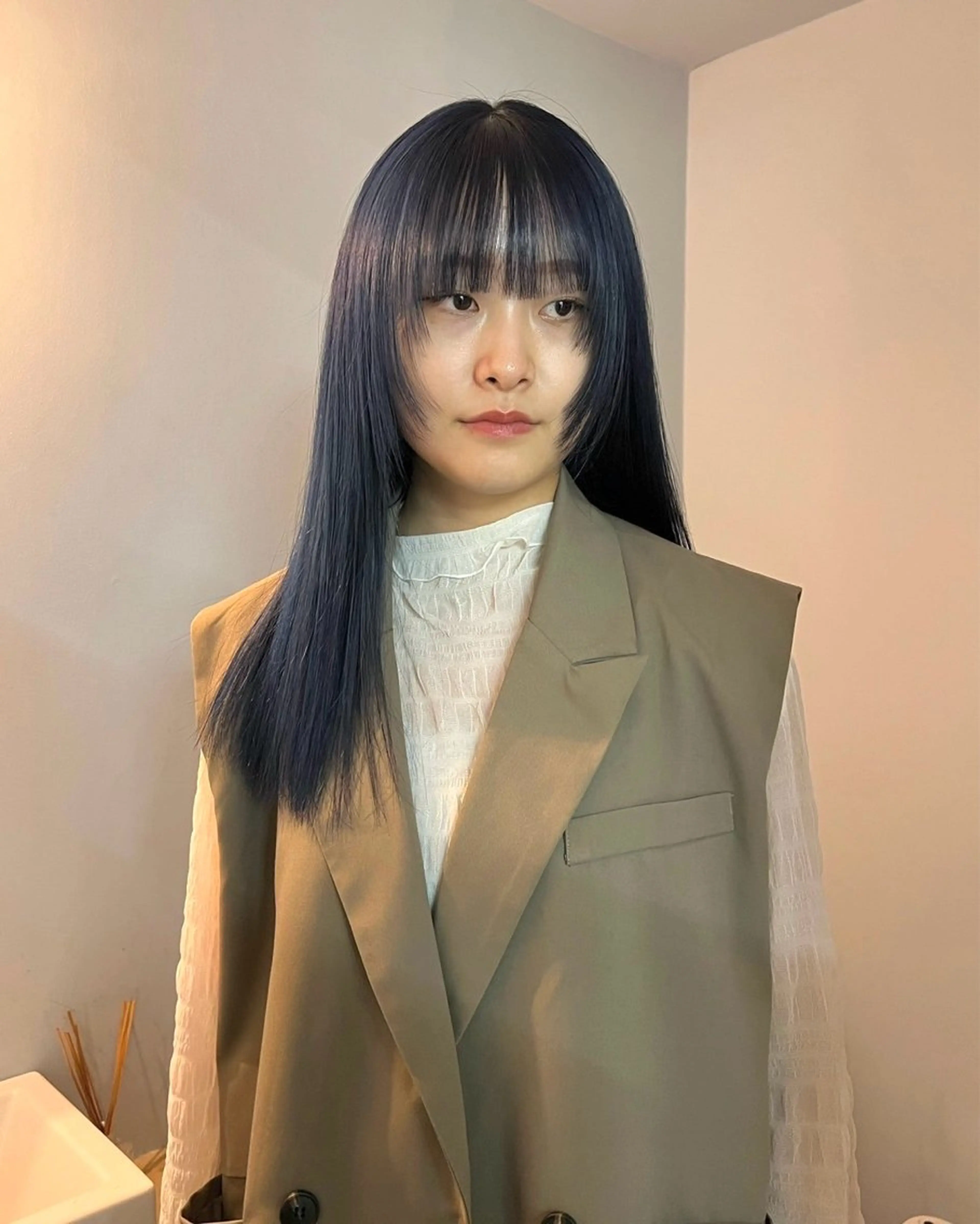 ロング カラー ヘアカラー カットモデル/ ハイトーン/ゆうあのヘアスタイル