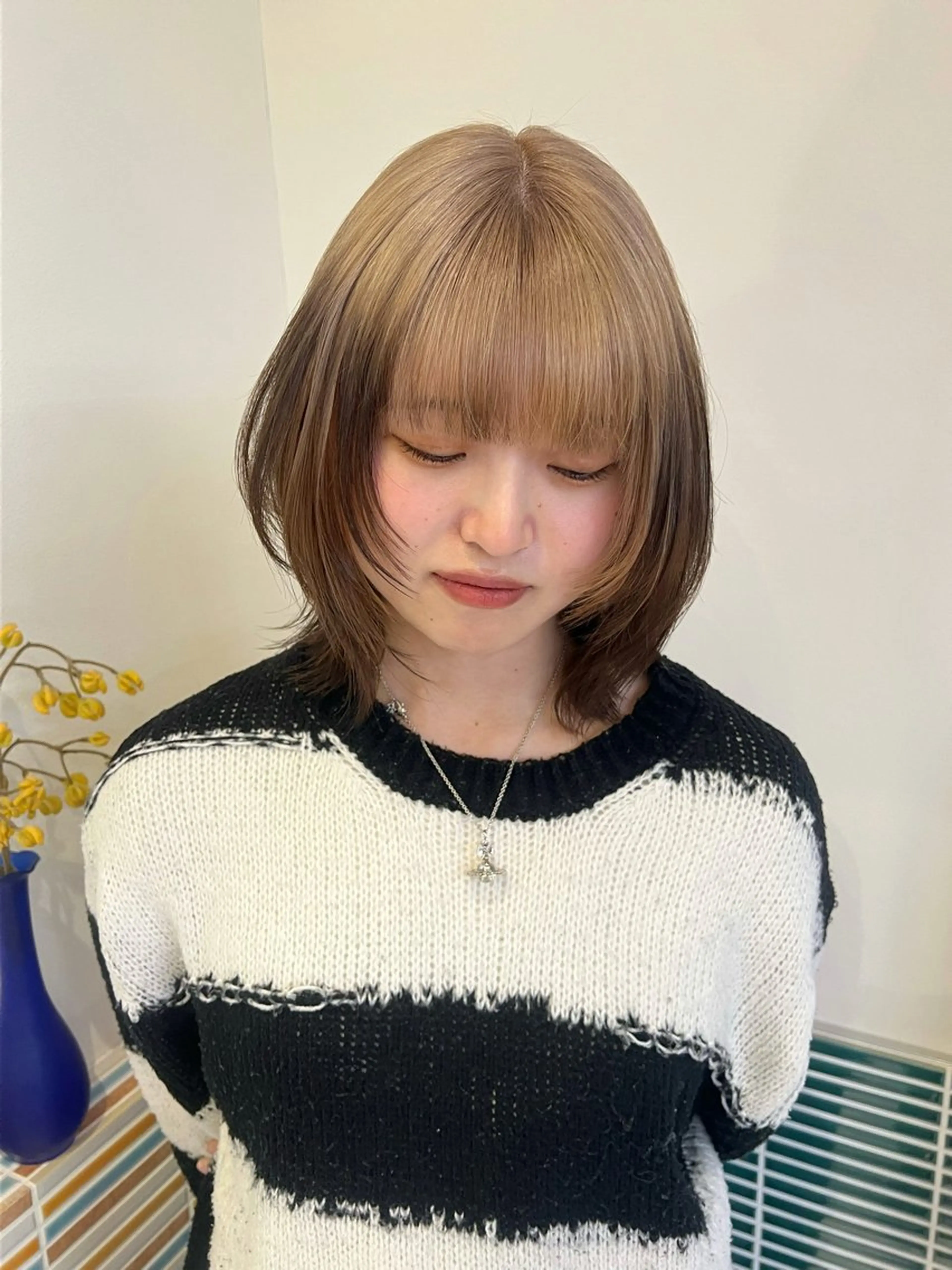 ミディアム カラー ヘアアレンジ ヘアカラー ハイトーンカラー /梅田/みほのヘアスタイル