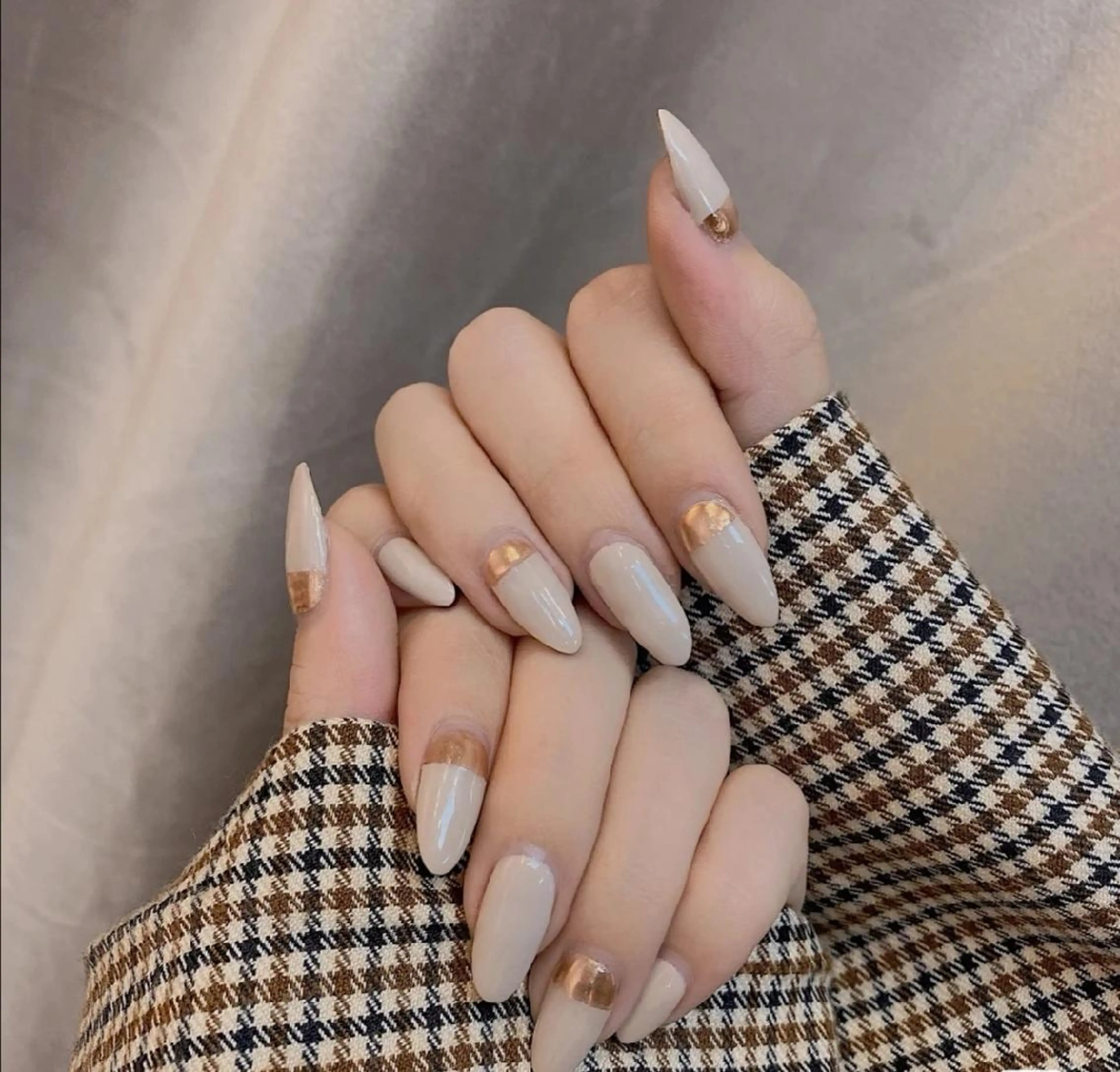 セミロング ネイル フレンチネイル ミラーネイル ネイリストゆか💅 長さだし、深爪矯正のネイルデザイン