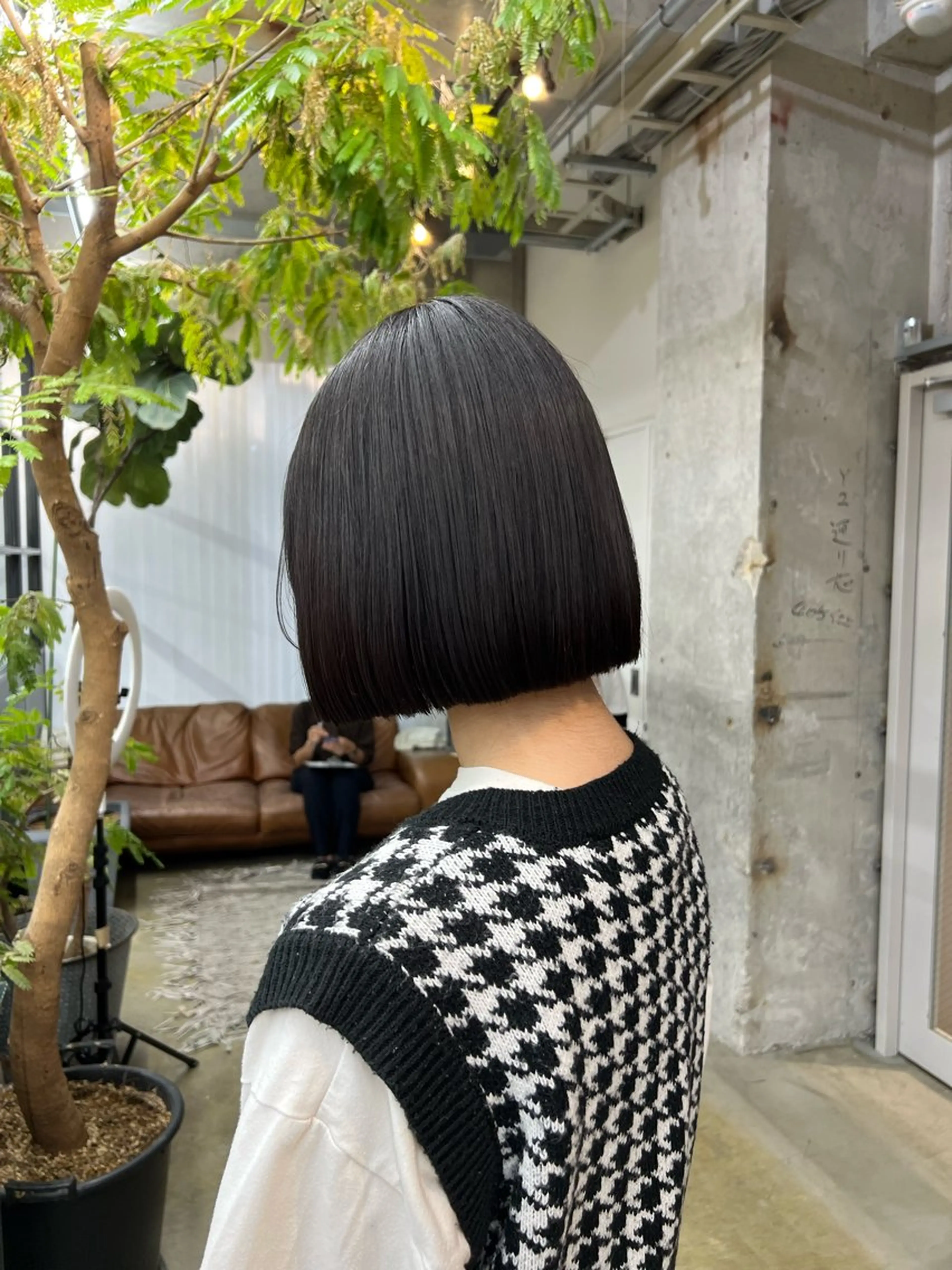 ミディアム ボブ カット ヘアカラー トリートメント era所属・azumi/ボブ/暖 色/オリーブ/縮毛のヘアスタイル