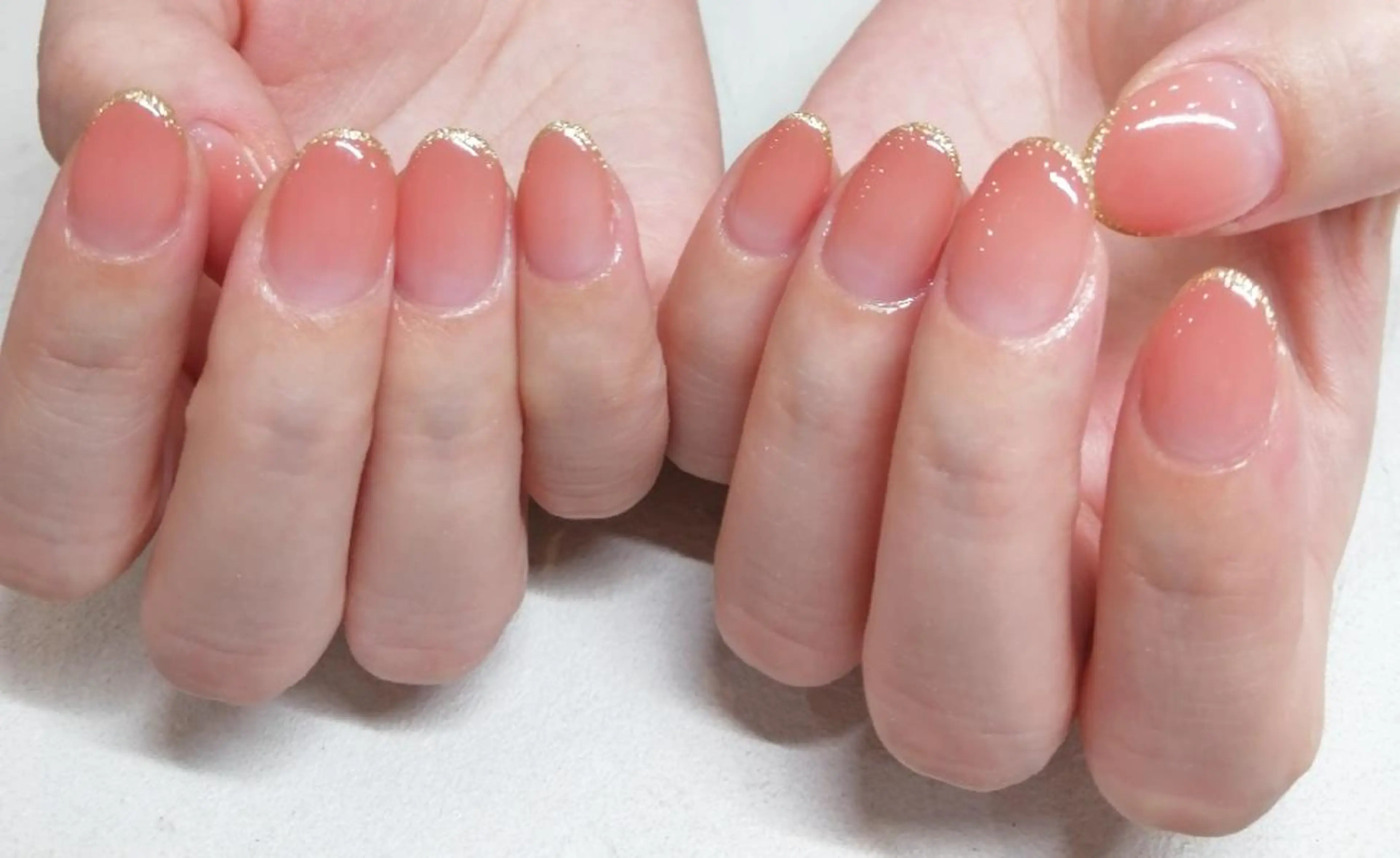 ネイル フレンチネイル グラデーション I.プライベートネイルサロン所属・I.プライベート ネイルサロンの眉毛・アイブロウイメージ