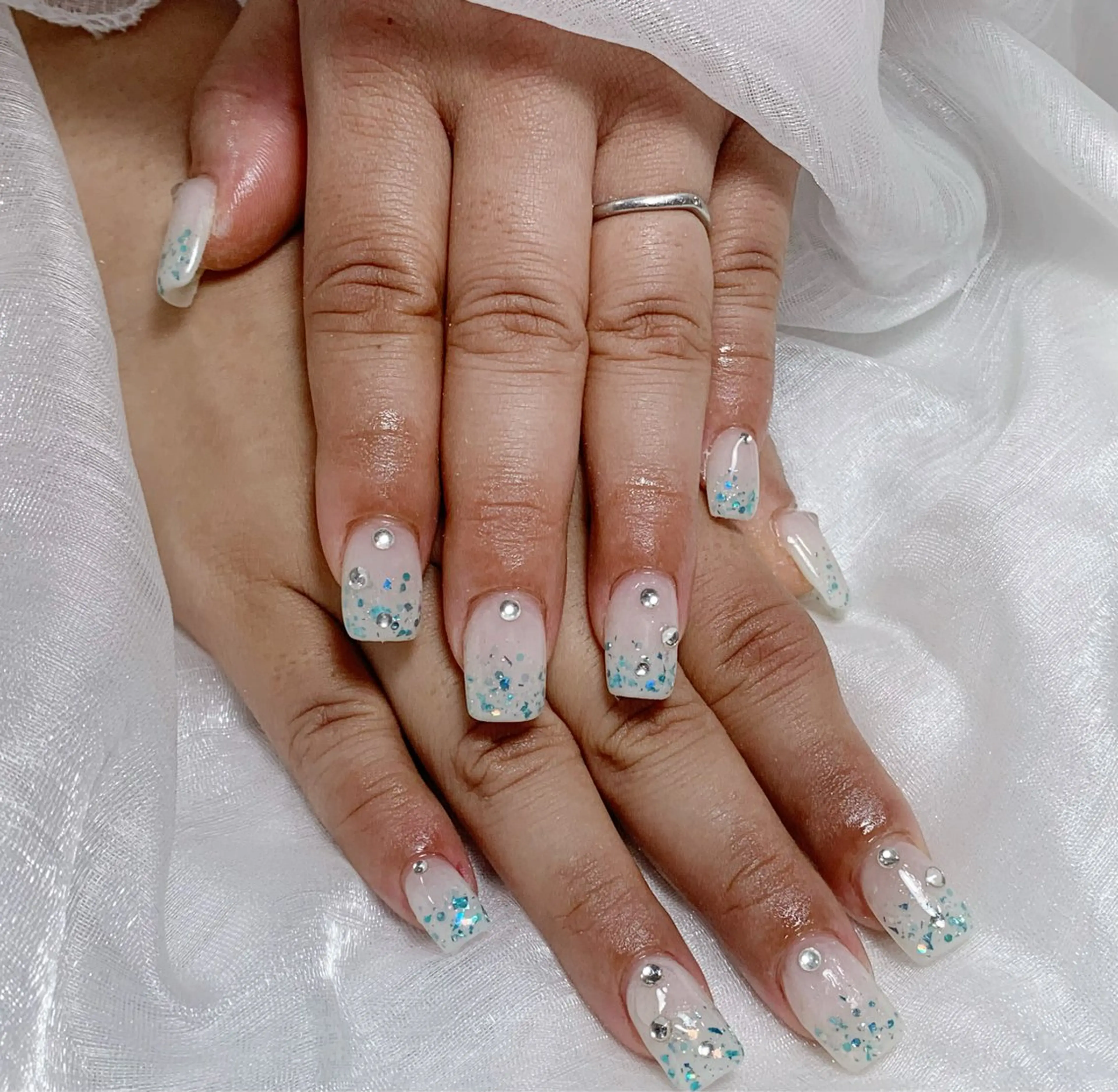 ネイル U·Mi nail salon所属・U·Mi 上野御徒町容のネイルデザイン