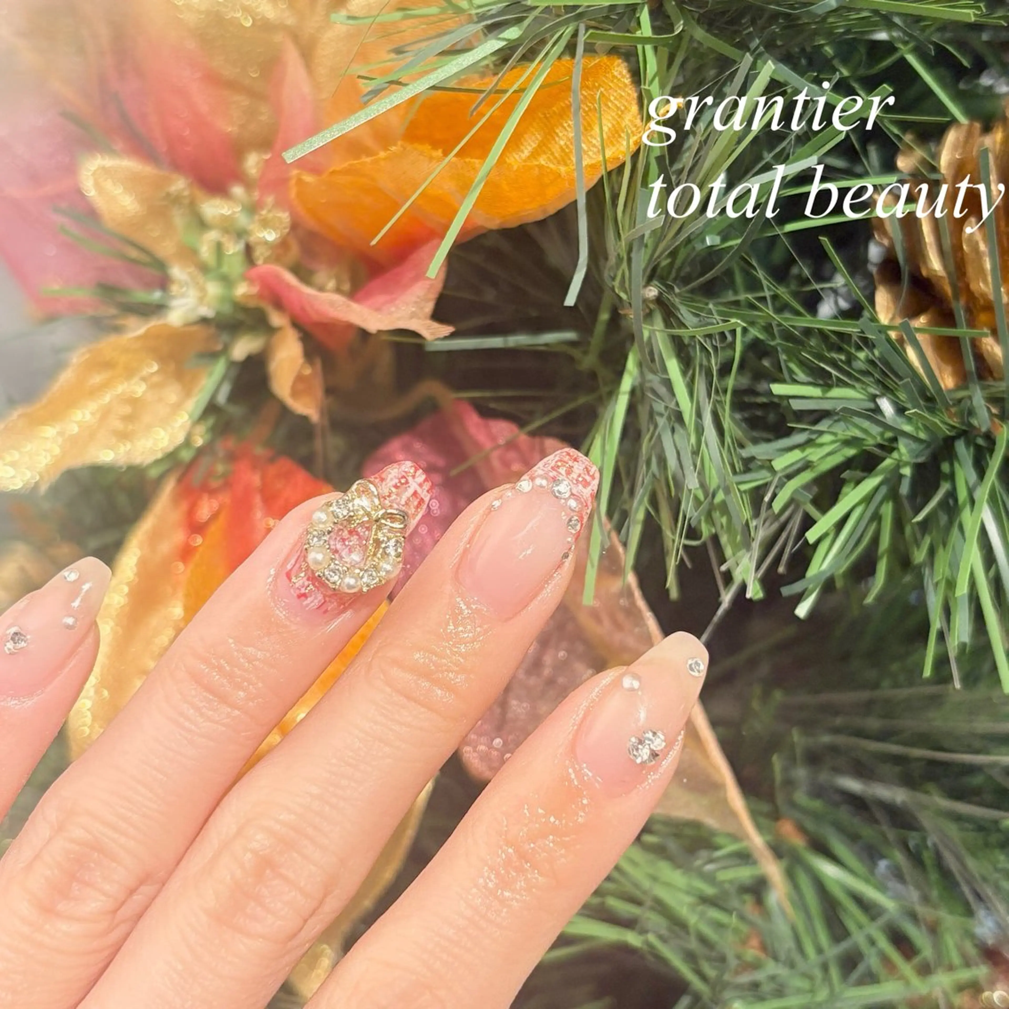 ネイル フレンチネイル 赤色 ツイードネイル 冬ネイル クリスマス ハンドネイル フットネイル grantier beautyのネイルデザイン