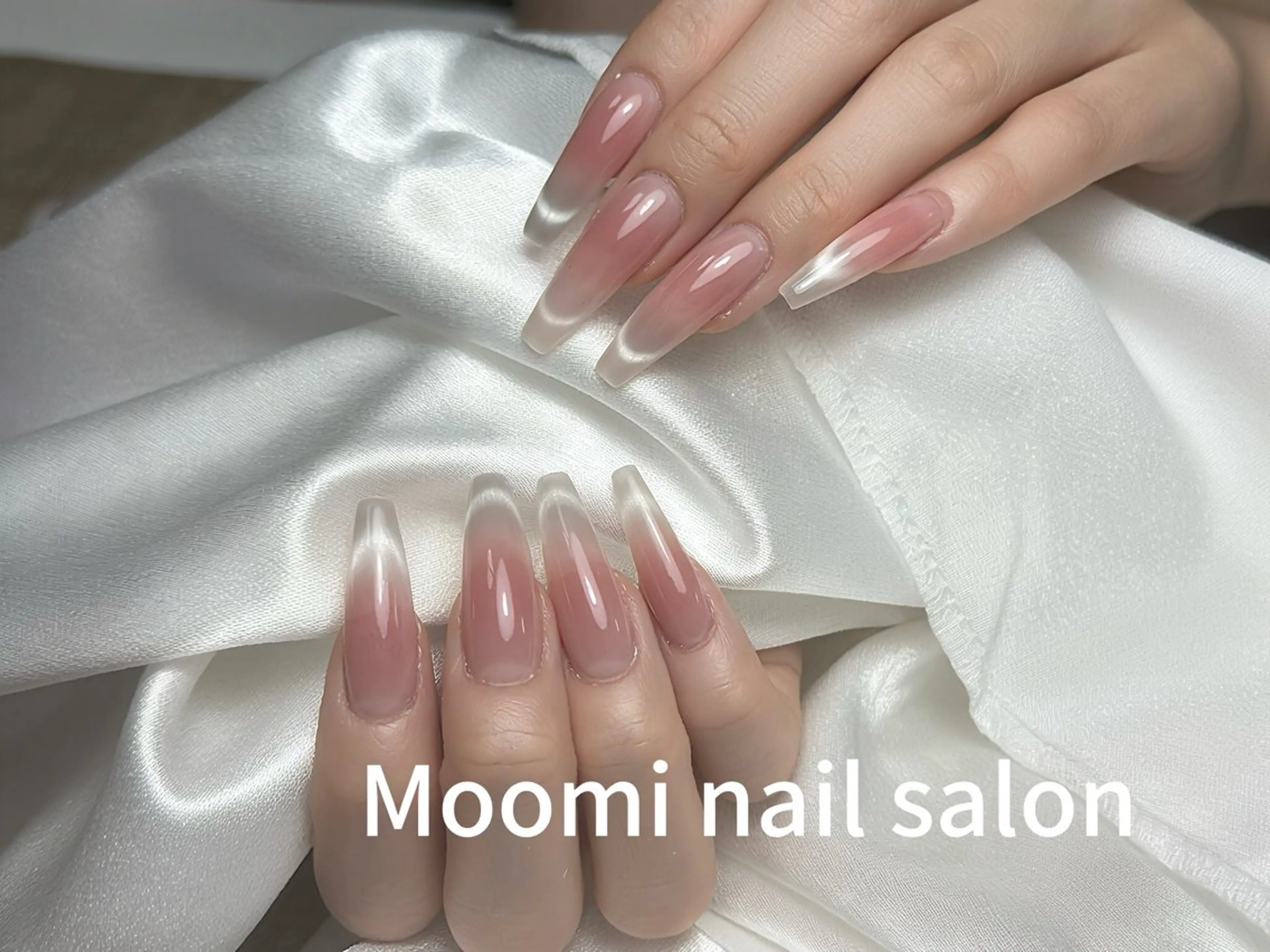ロング ハンドネイル Moomi nail salonのネイルデザイン
