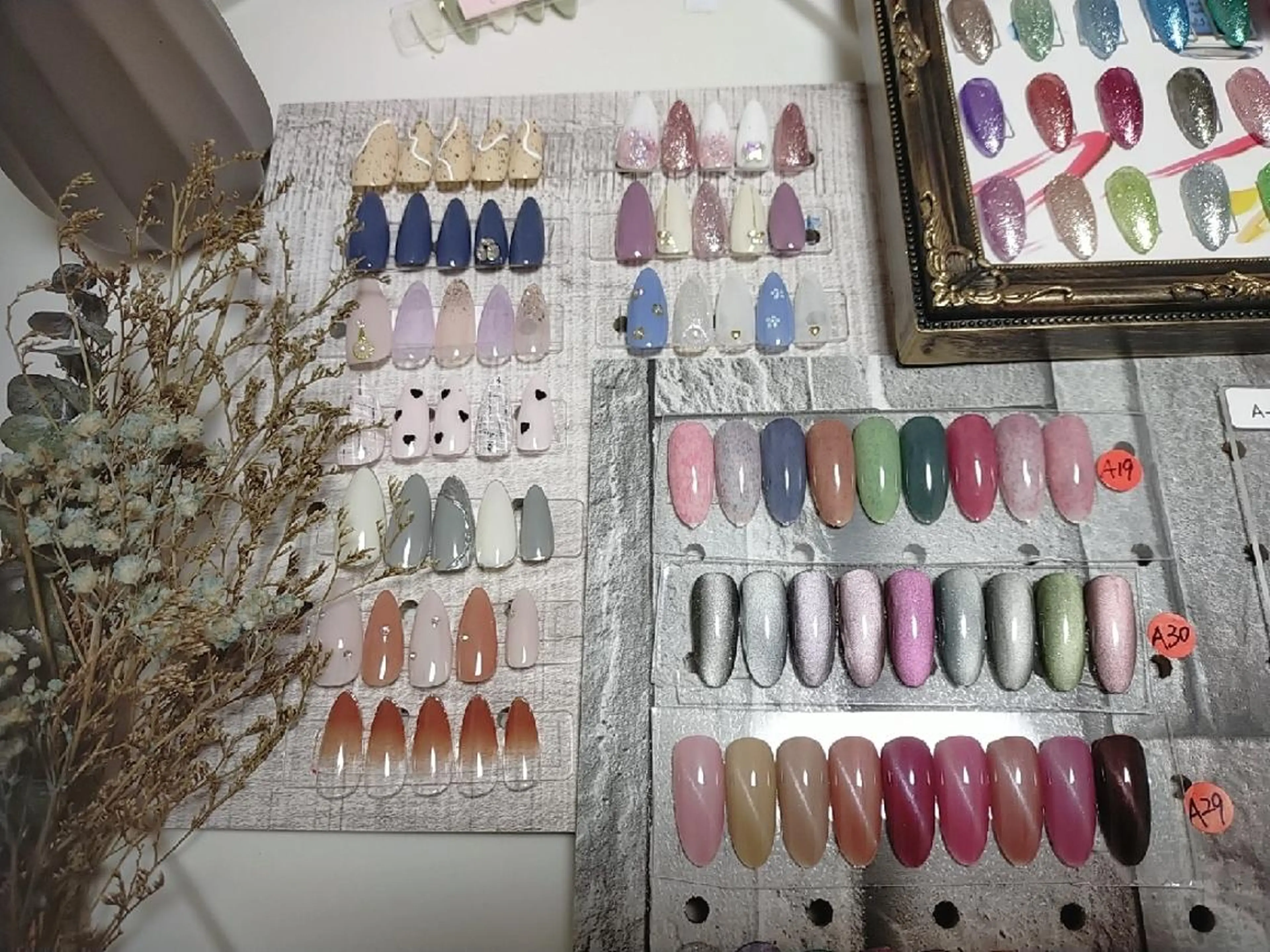 ネイル ハンドネイル ハンドケア ＤI'A ネイルサロンのネイルデザイン