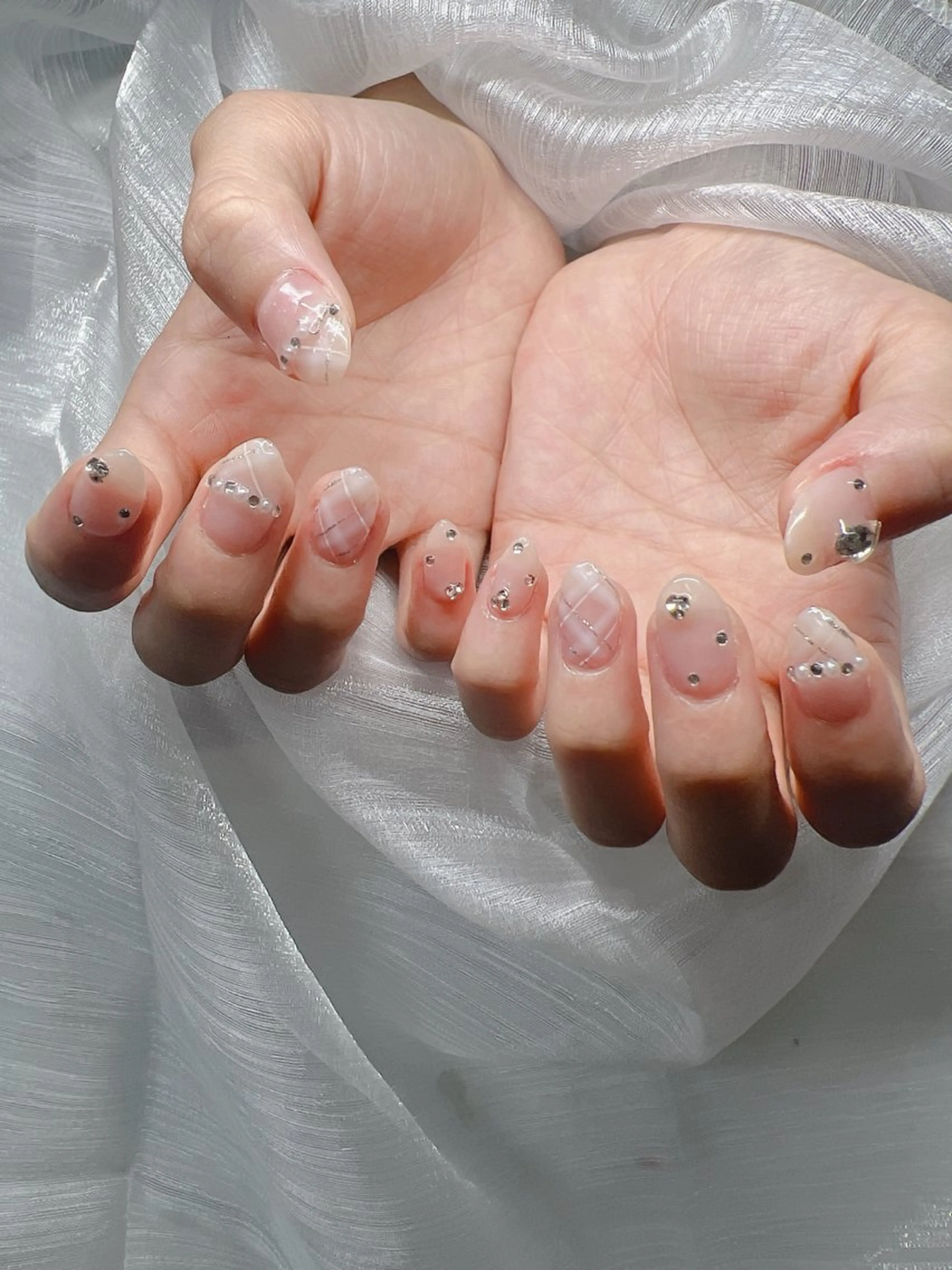 ネイル 長さ出し グラデーション 卒業式 キラキラネイル マグネットネイル ハンドネイル Lee Nailsのネイルデザイン