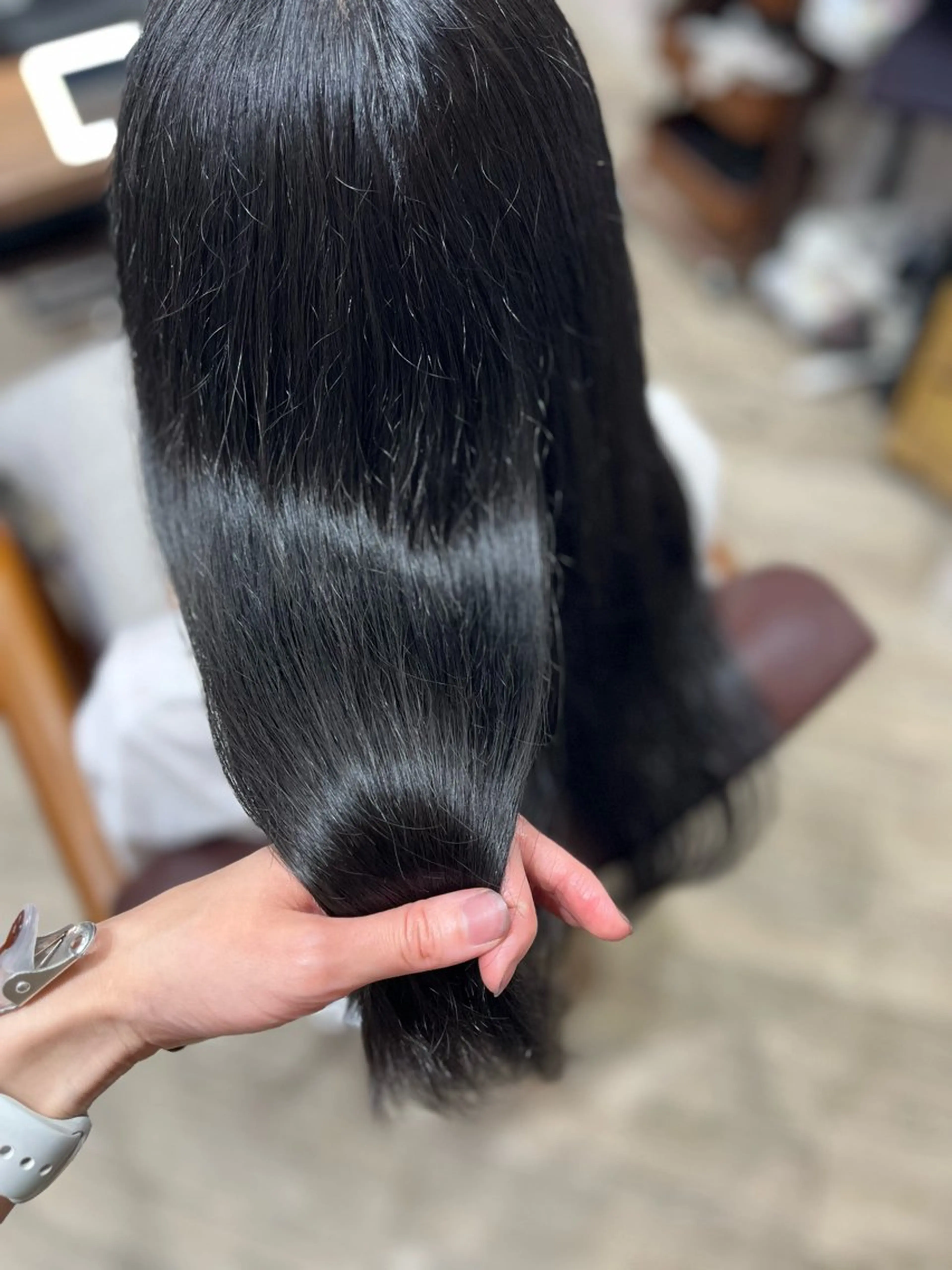 ロング カラー アッシュ 黒髪 ヘアカラー トリートメント 🫧ぷる艶カラー🫧 Yuubi🦩のヘアスタイル