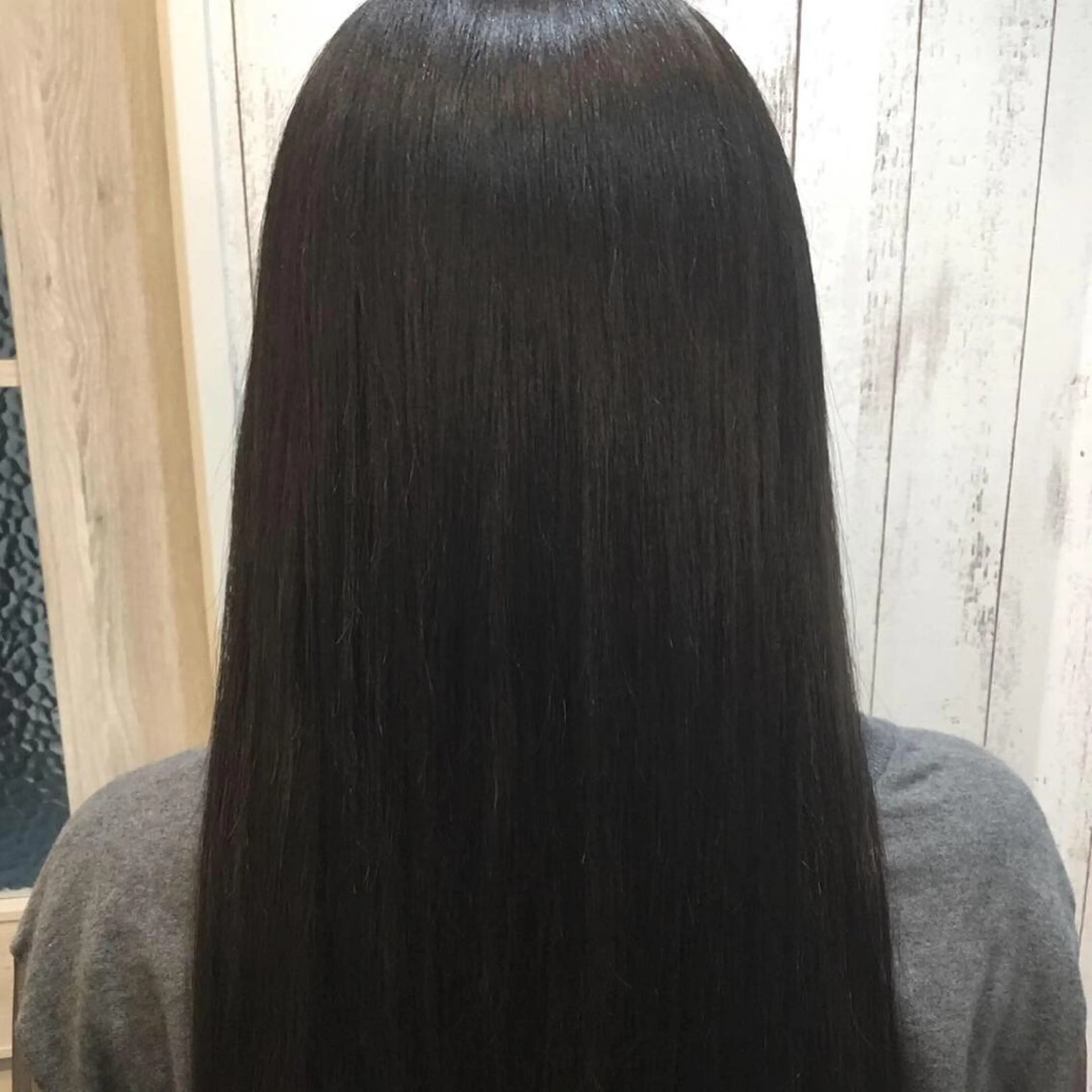 ロング カラー embrace エンブレイスのヘアスタイル