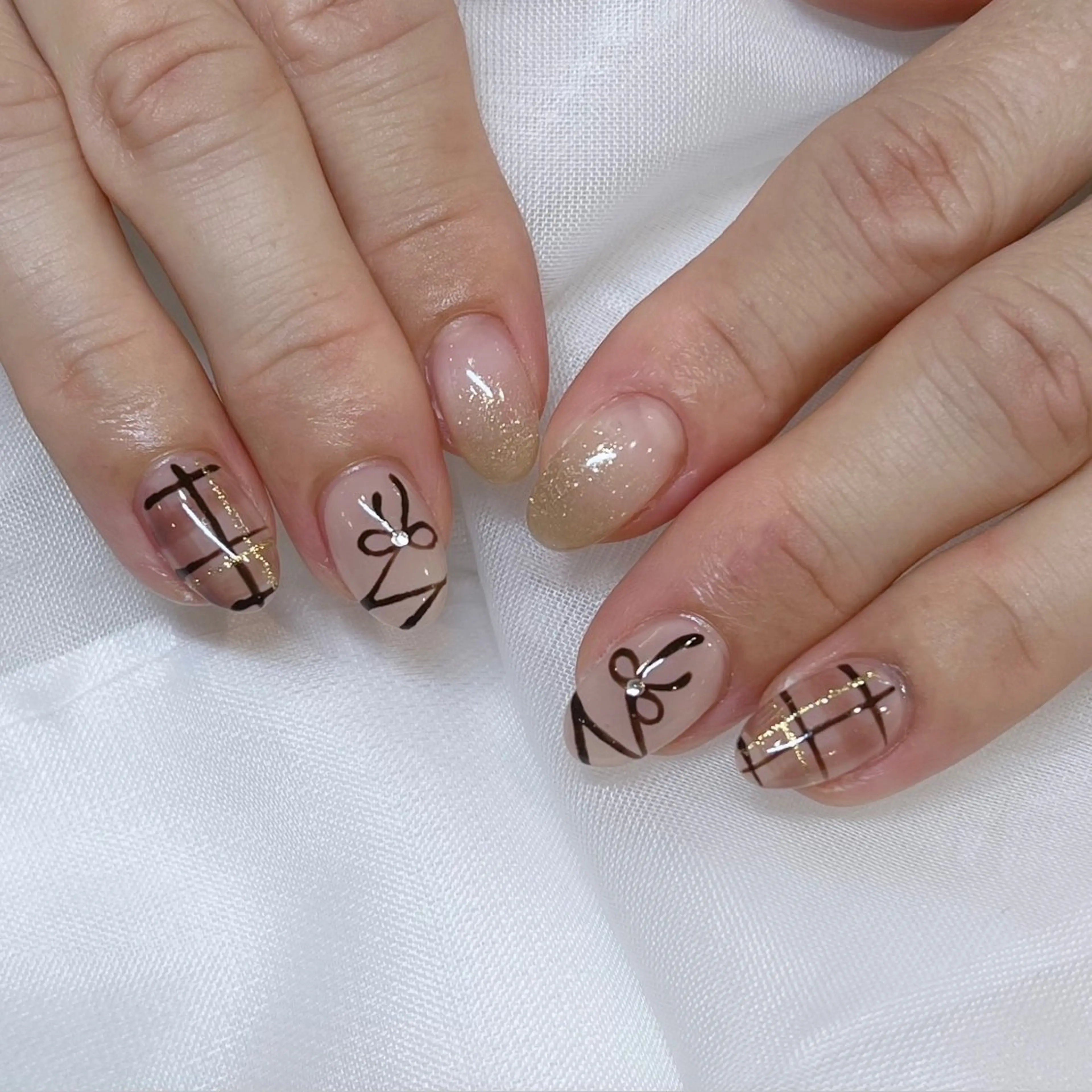 ネイル ハンドネイル emu sakiのネイルデザイン