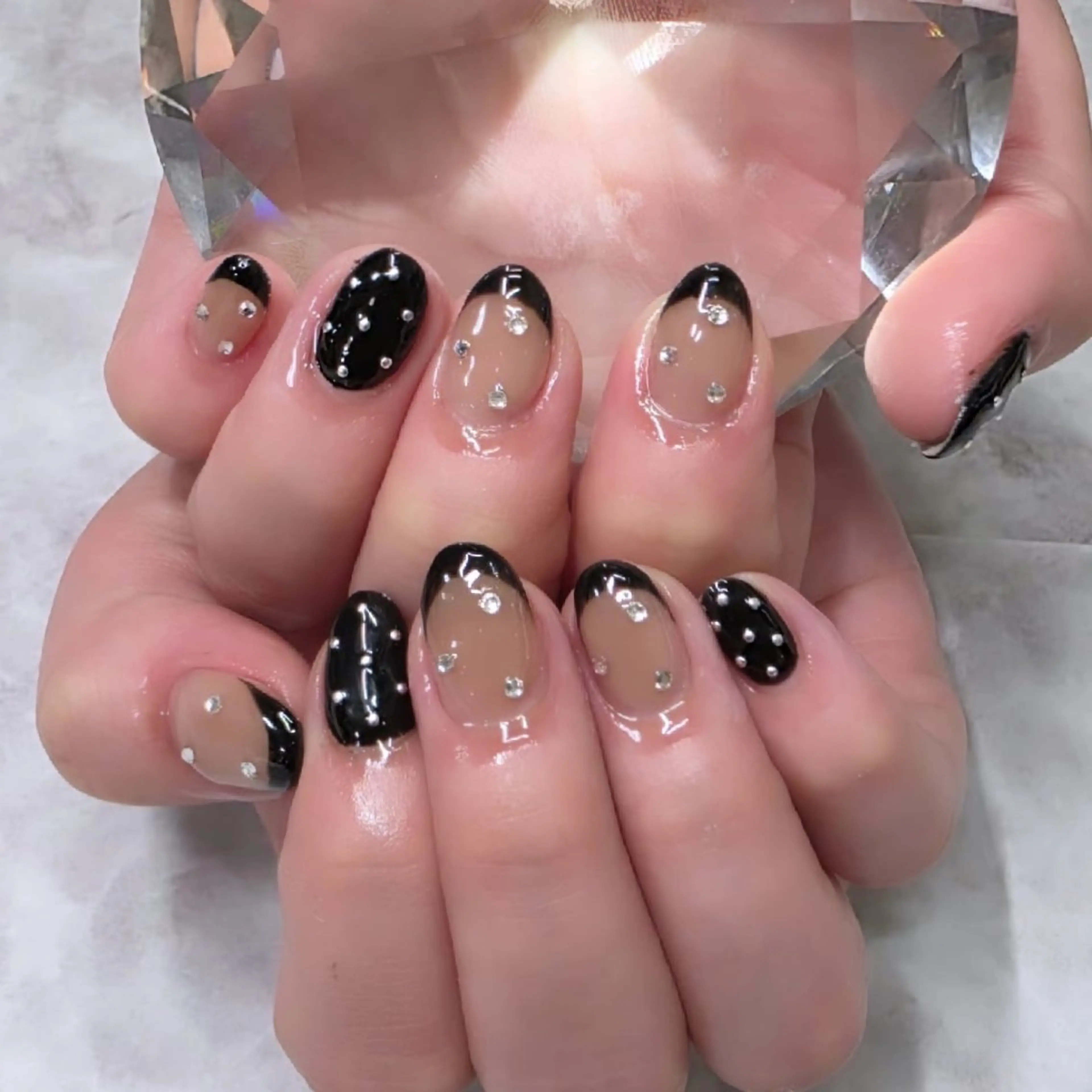 ネイル フレンチネイル nailsalon glow sayaのネイルデザイン