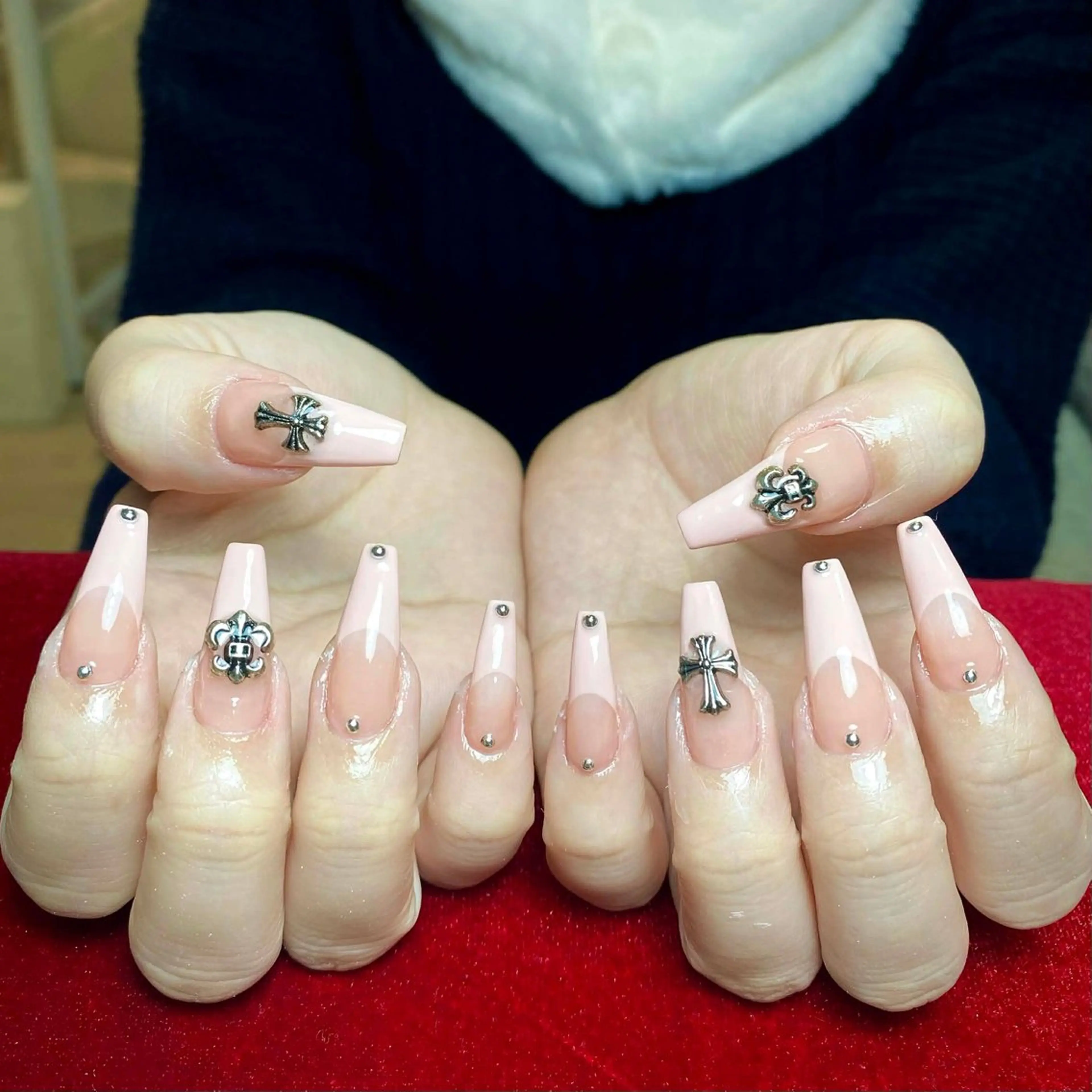 ネイル ハンドネイル NIE MoMoのネイルデザイン