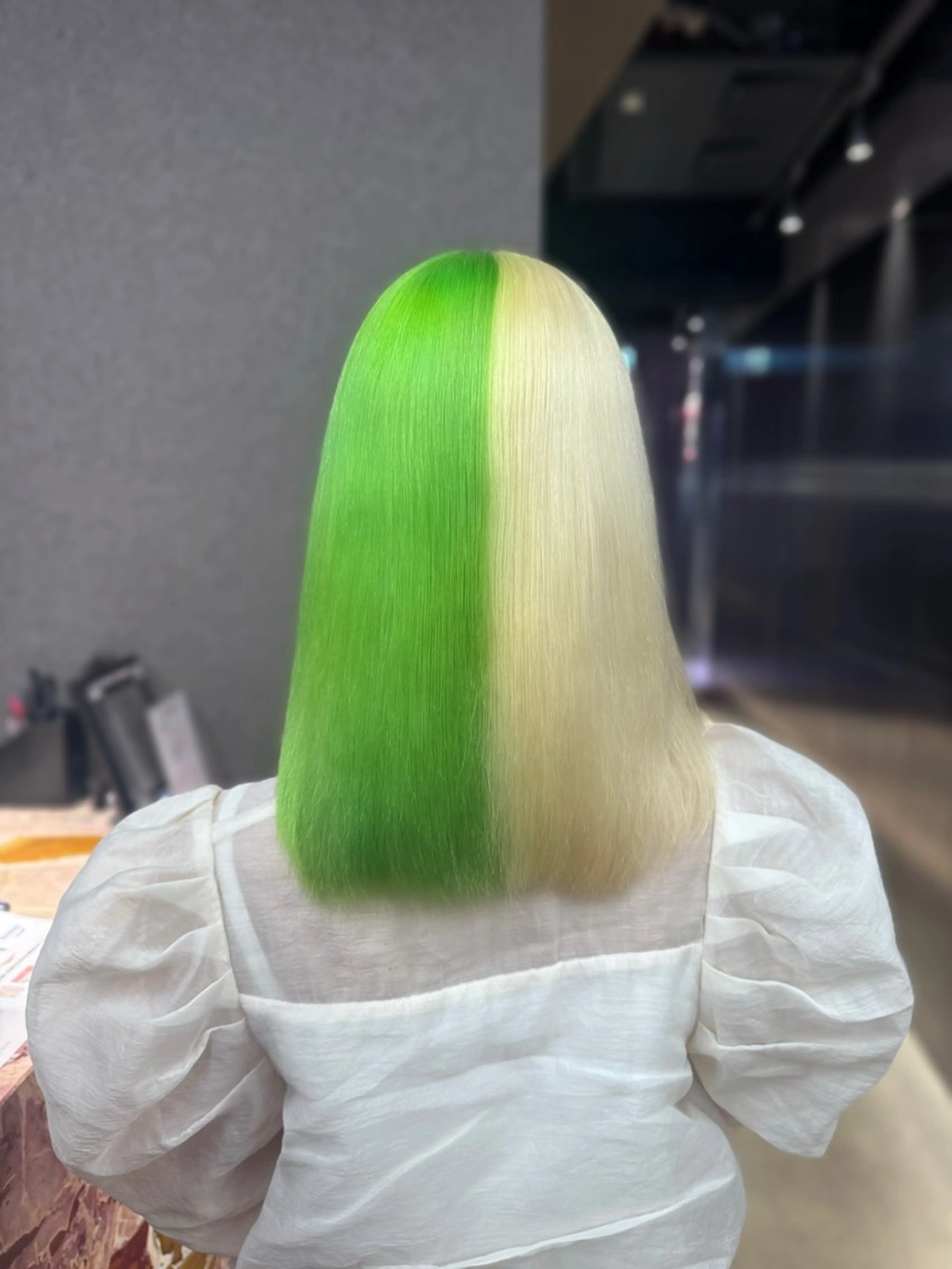 ミディアム ヘアカラー 吉澤 愛心のヘアスタイル