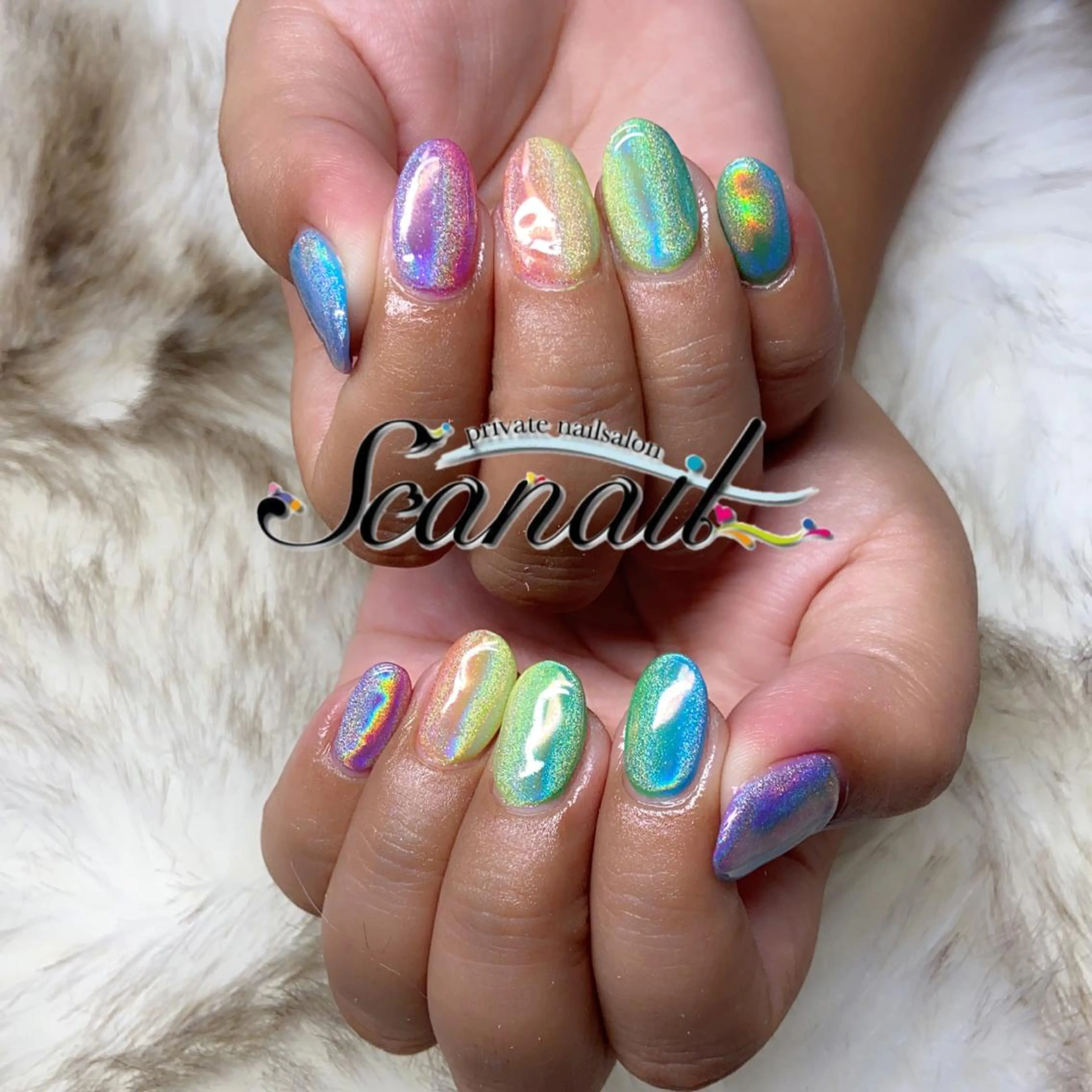 ネイル アートネイル フットネイル ジェルネイル グラデーション キラキラネイル 小尾 栞のネイルデザイン