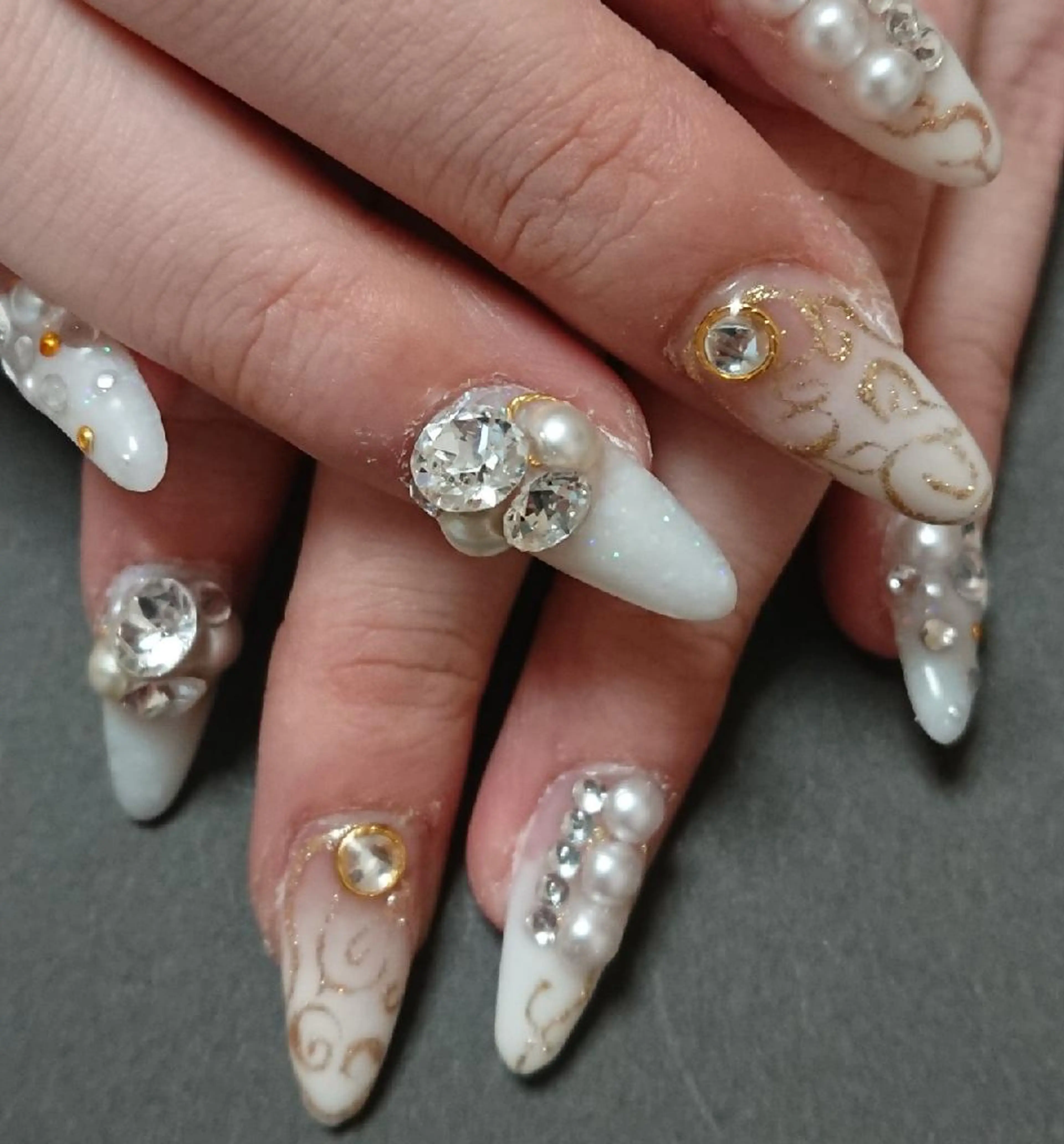 ネイル キラキラネイル Lilith Nailのネイルデザイン