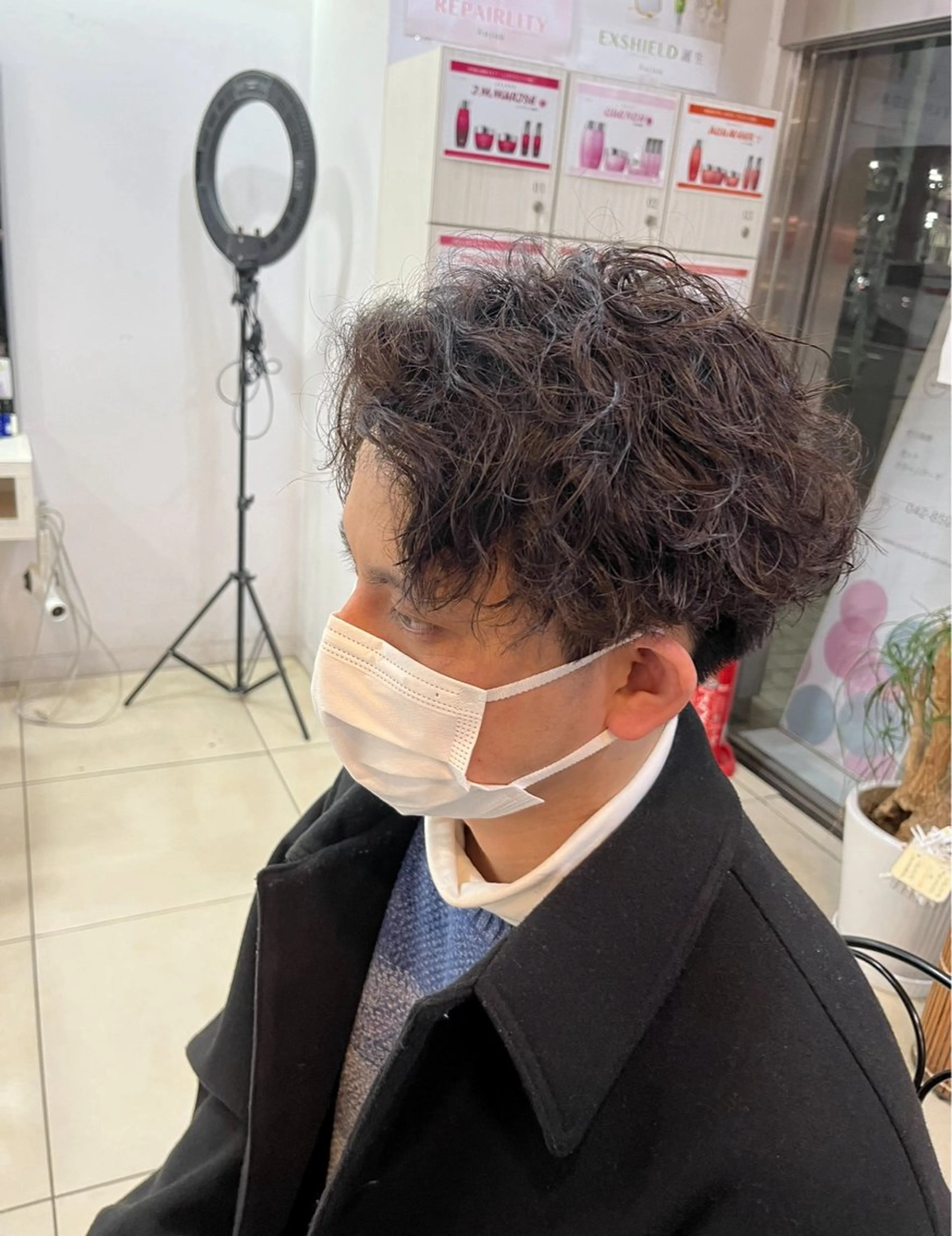 ショート パーマ メンズ メンズパーマ ツイストスパイラルパーマ スパイラルパーマ カット パーマ 韓国風メンズ/毛流れ ヘアなら須田龍世のヘアスタイル