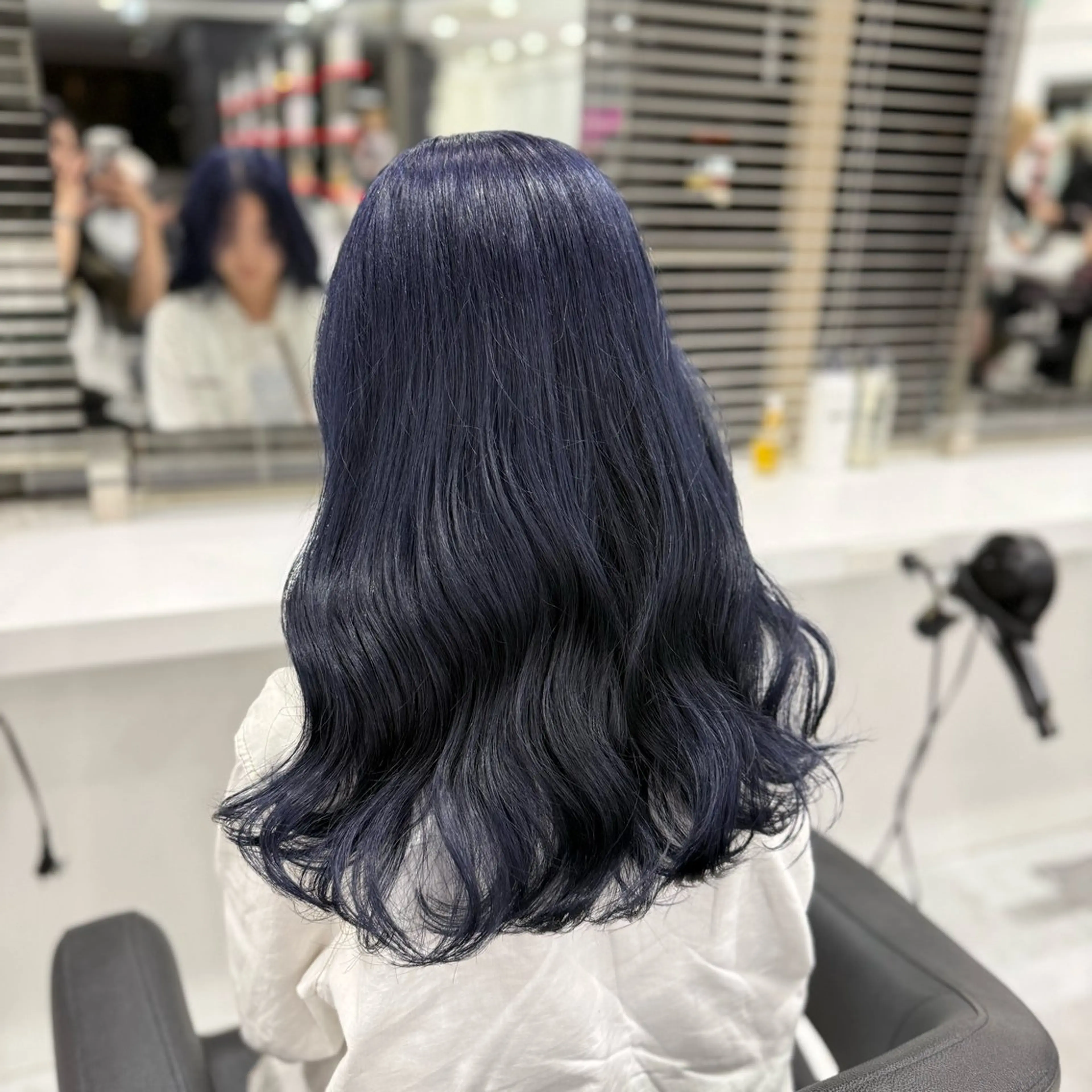 ロング カラー ブルーカラー ネイビーカラー ブリーチなし🌼トレ ンド🌼似合わせのヘアスタイル