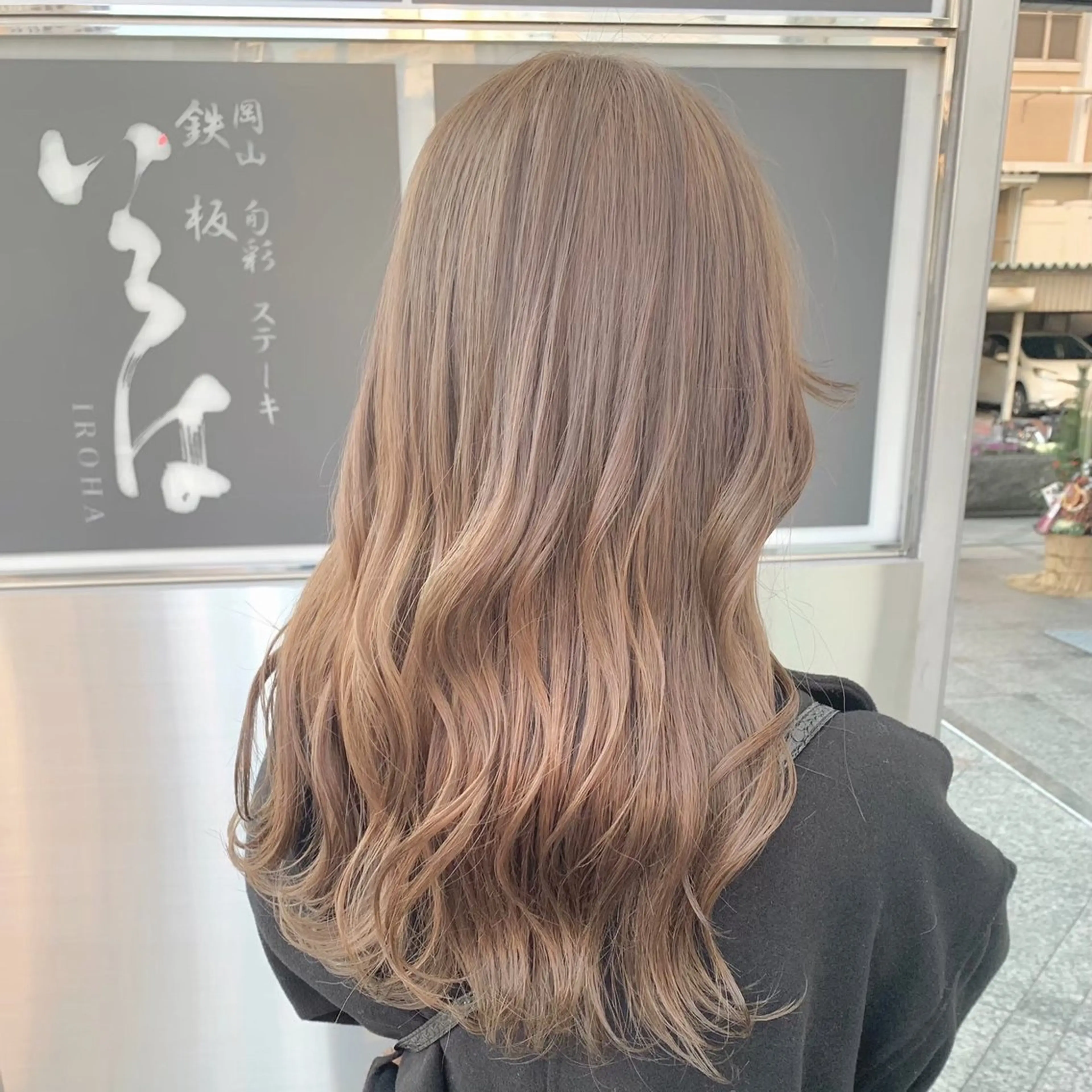 セミロング カラー ベージュカラー ミルクティーベージュ ParveMix¦ 出石 菜々🥂のヘアスタイル