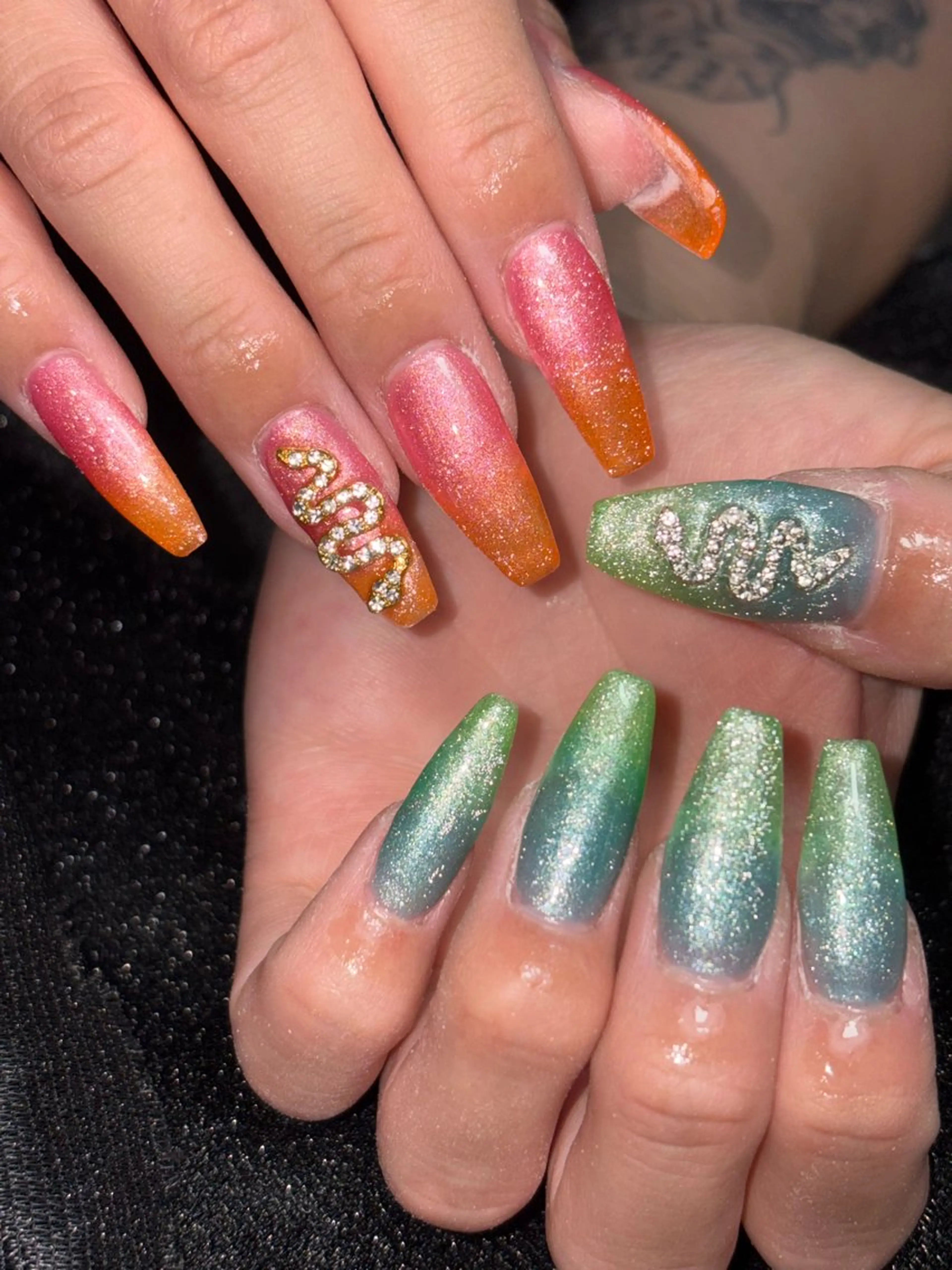 ネイル ハンドネイル フットネイル ✴︎ Delightのネイルデザイン